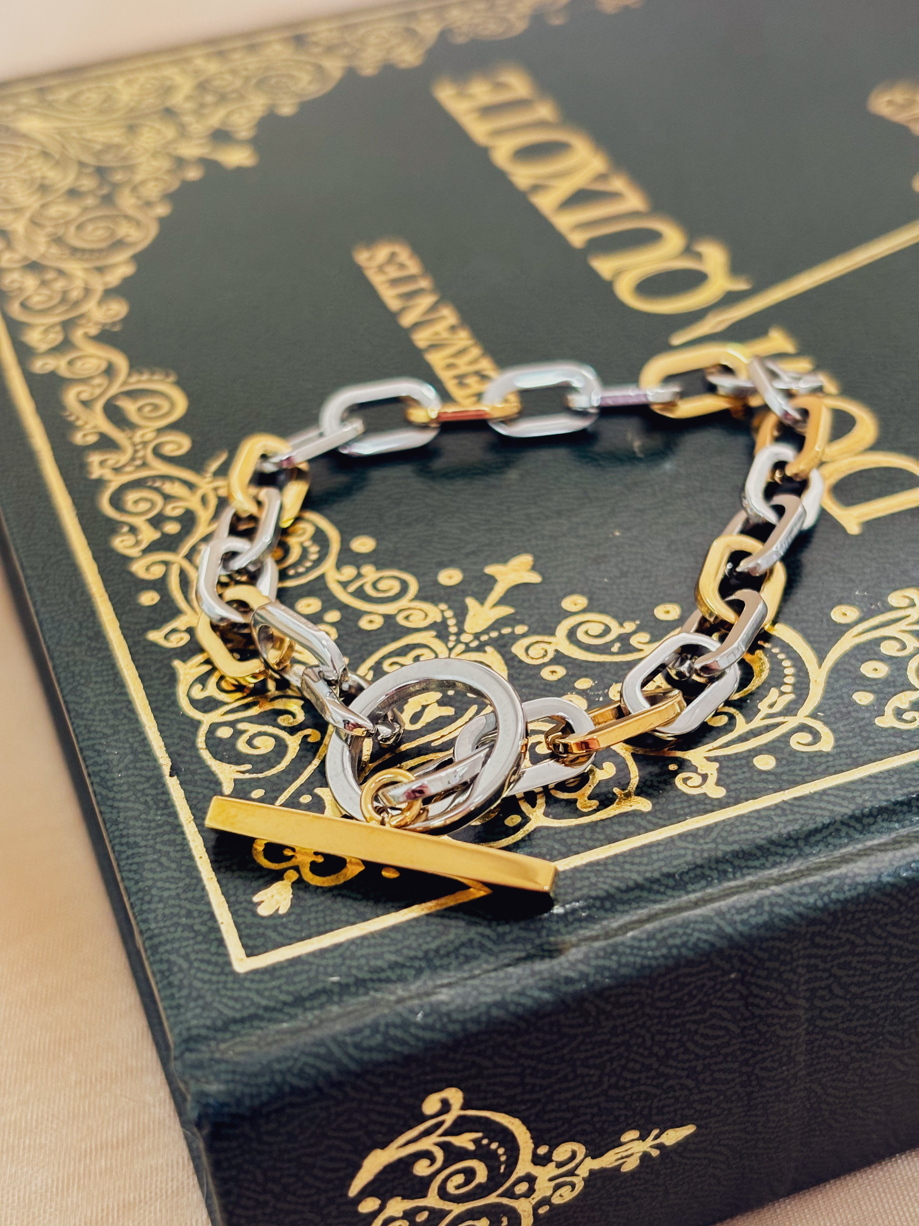 Pulseira Cylara - Banhada a Ouro 18K