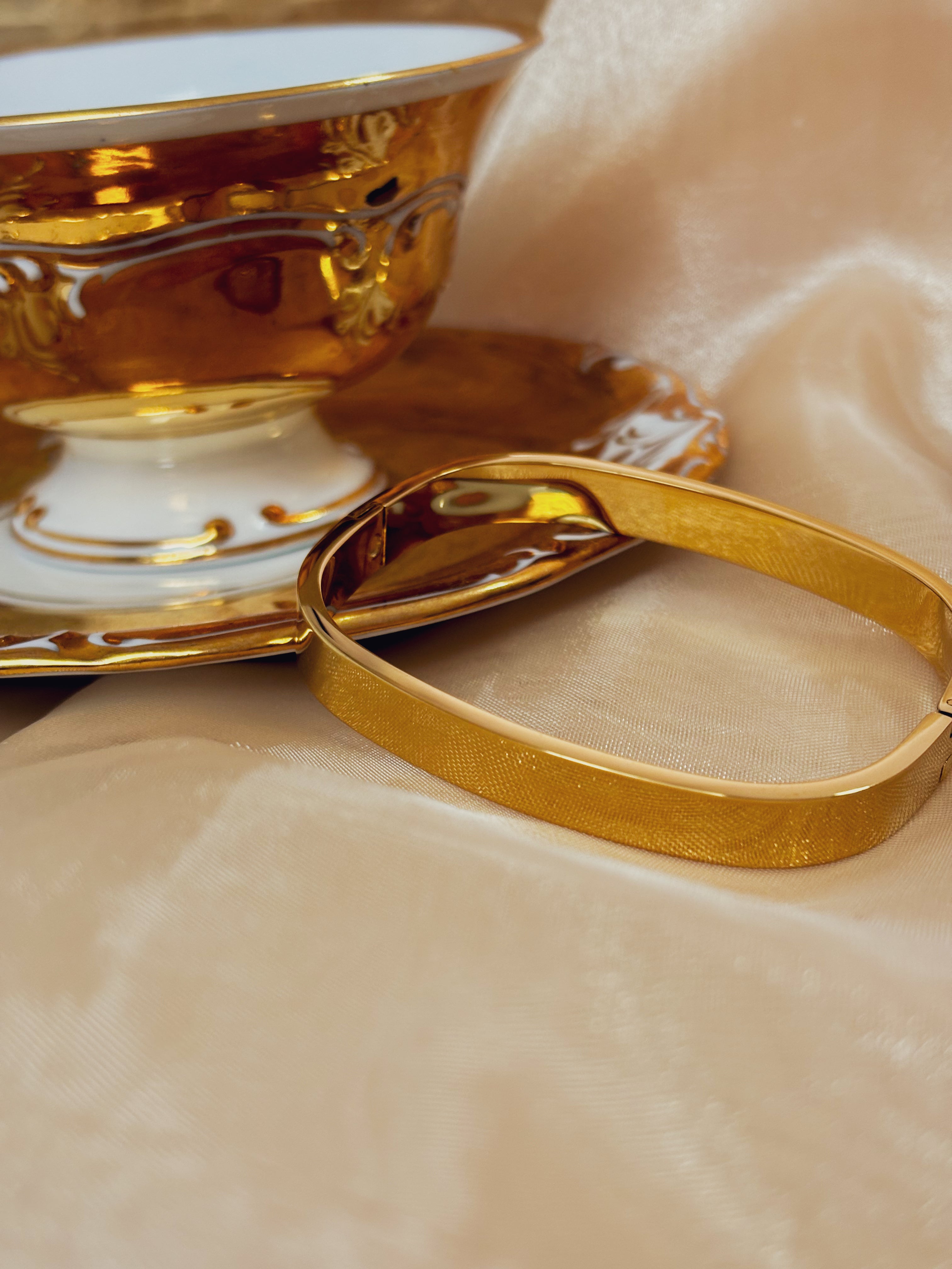 Bracelete Korvessa - Banhado a Ouro 18K