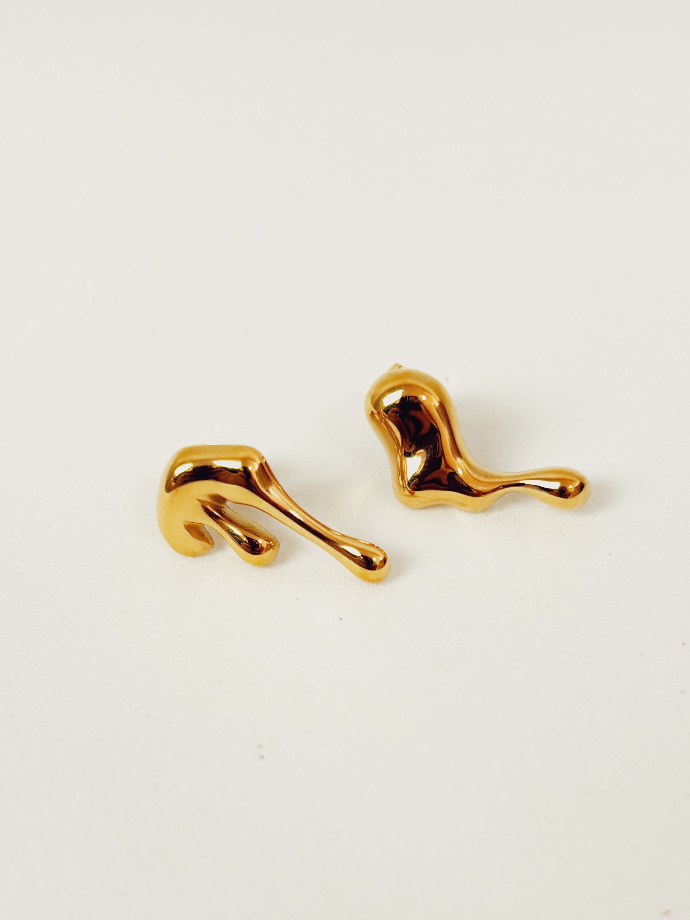 Brinco Lytherra - Banhado a Ouro 18K