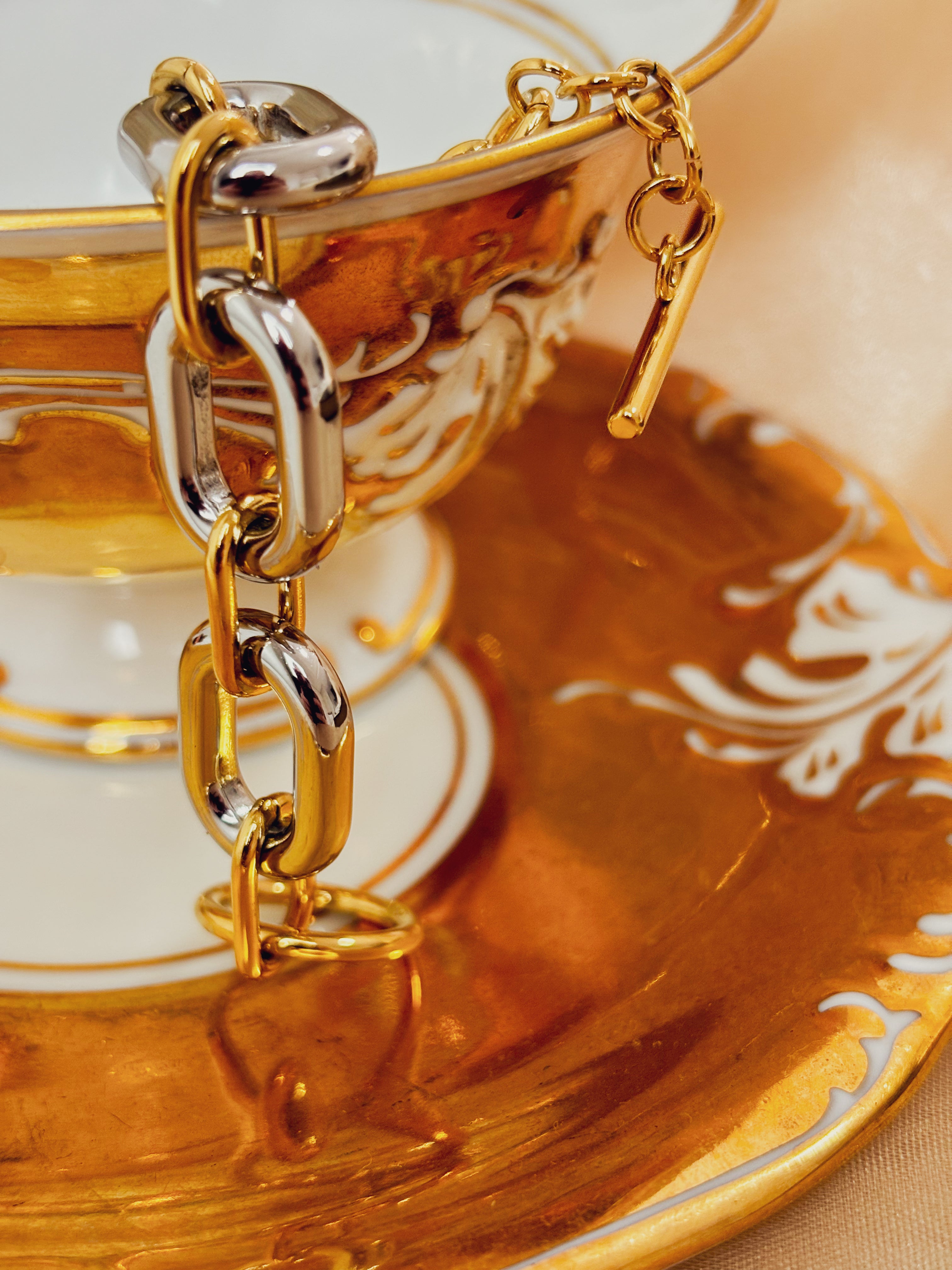 Pulseira Elvaron - Banhado a Ouro 18K