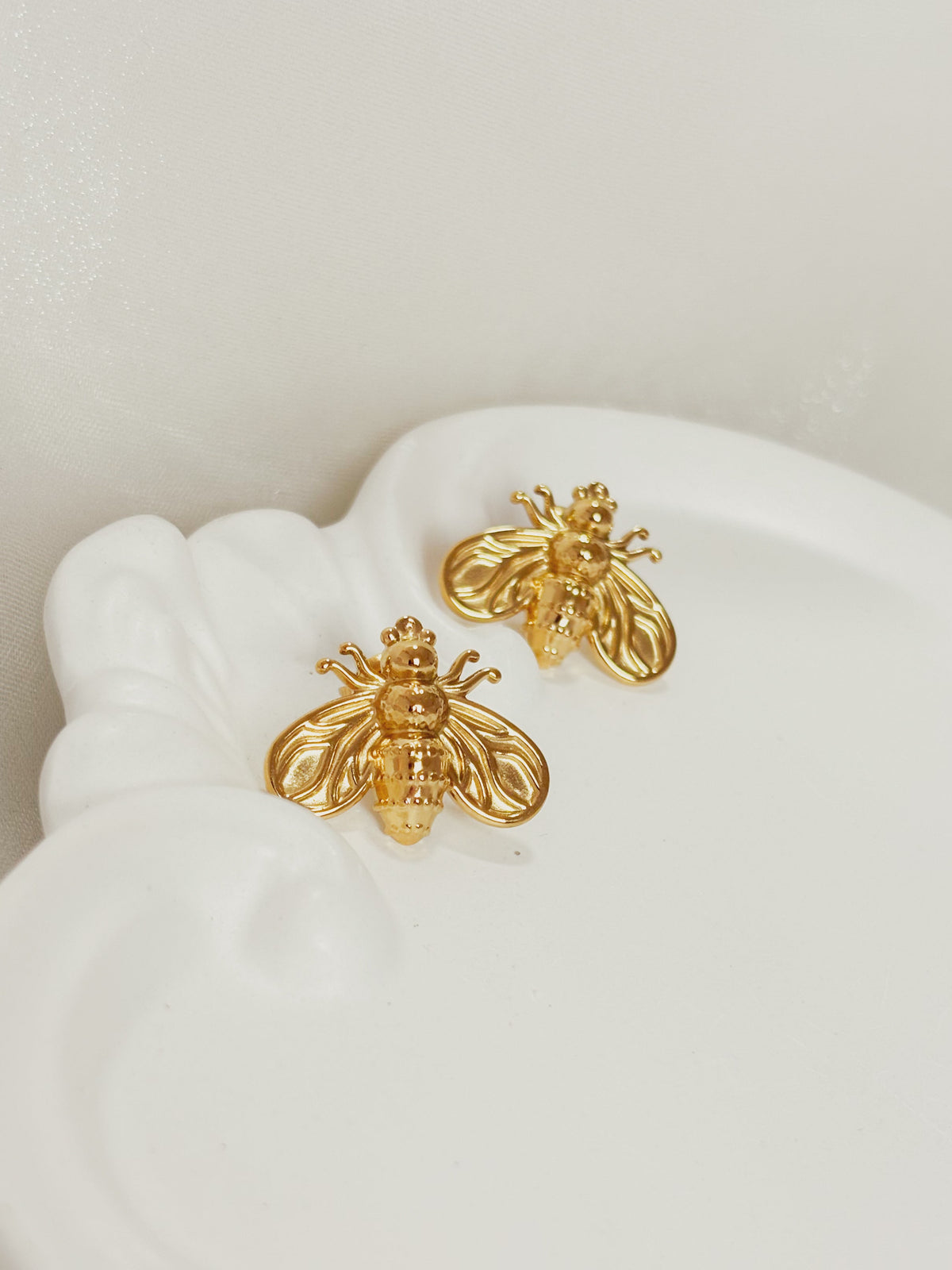 Brinco Orvynor - Banhado a Ouro 18K