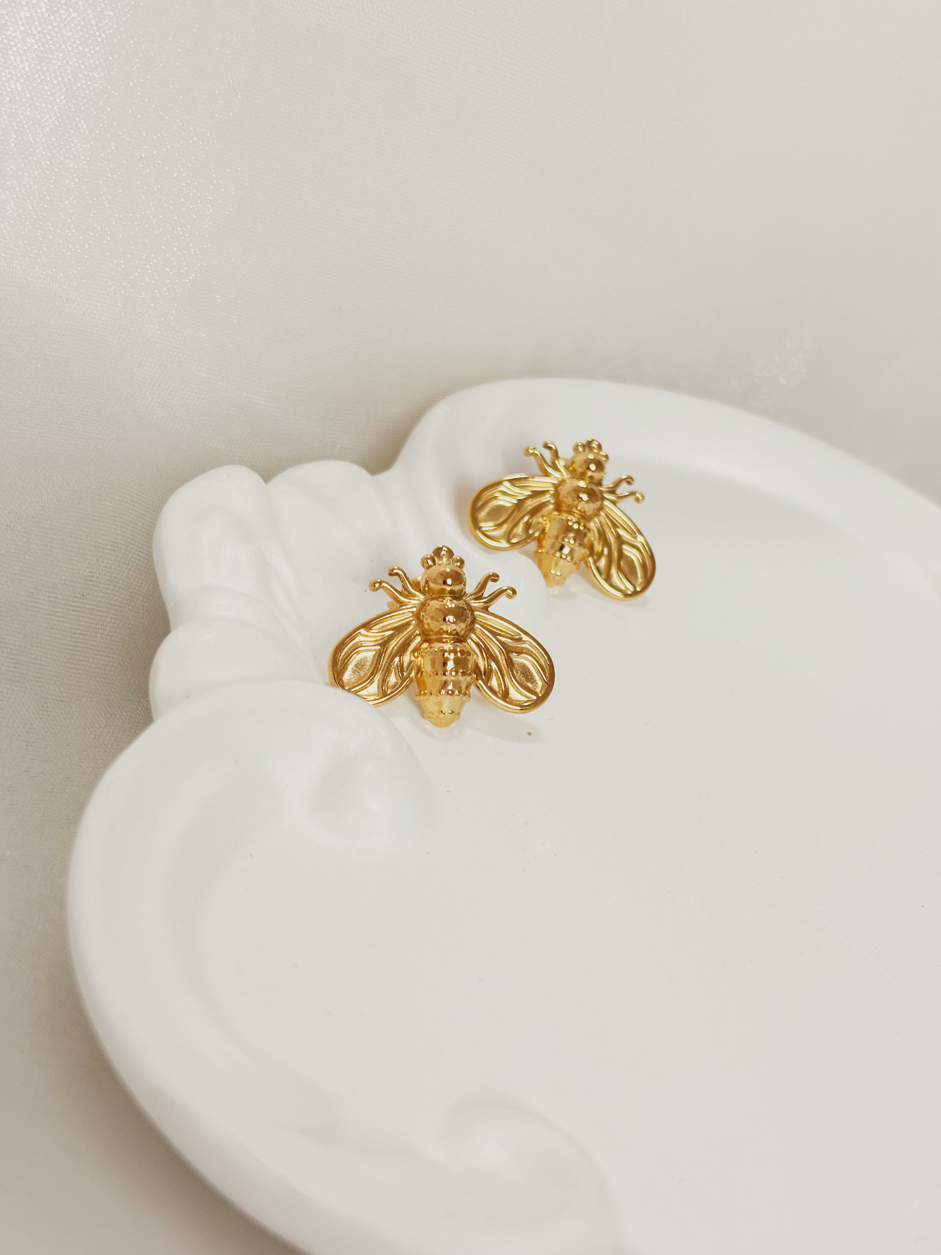 Brinco Orvynor - Banhado a Ouro 18K