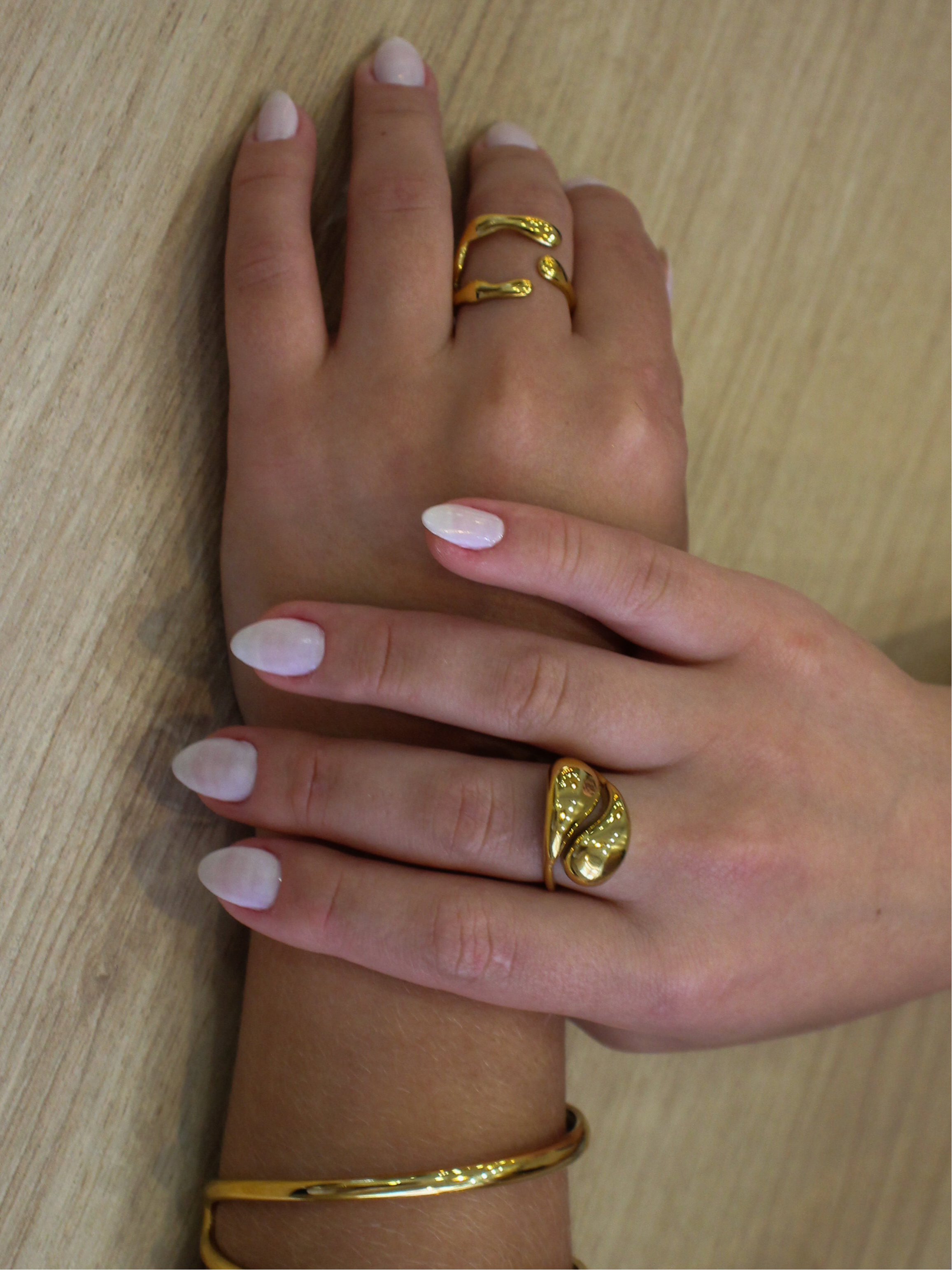 Anel Avalyss - Banhado a Ouro 18K