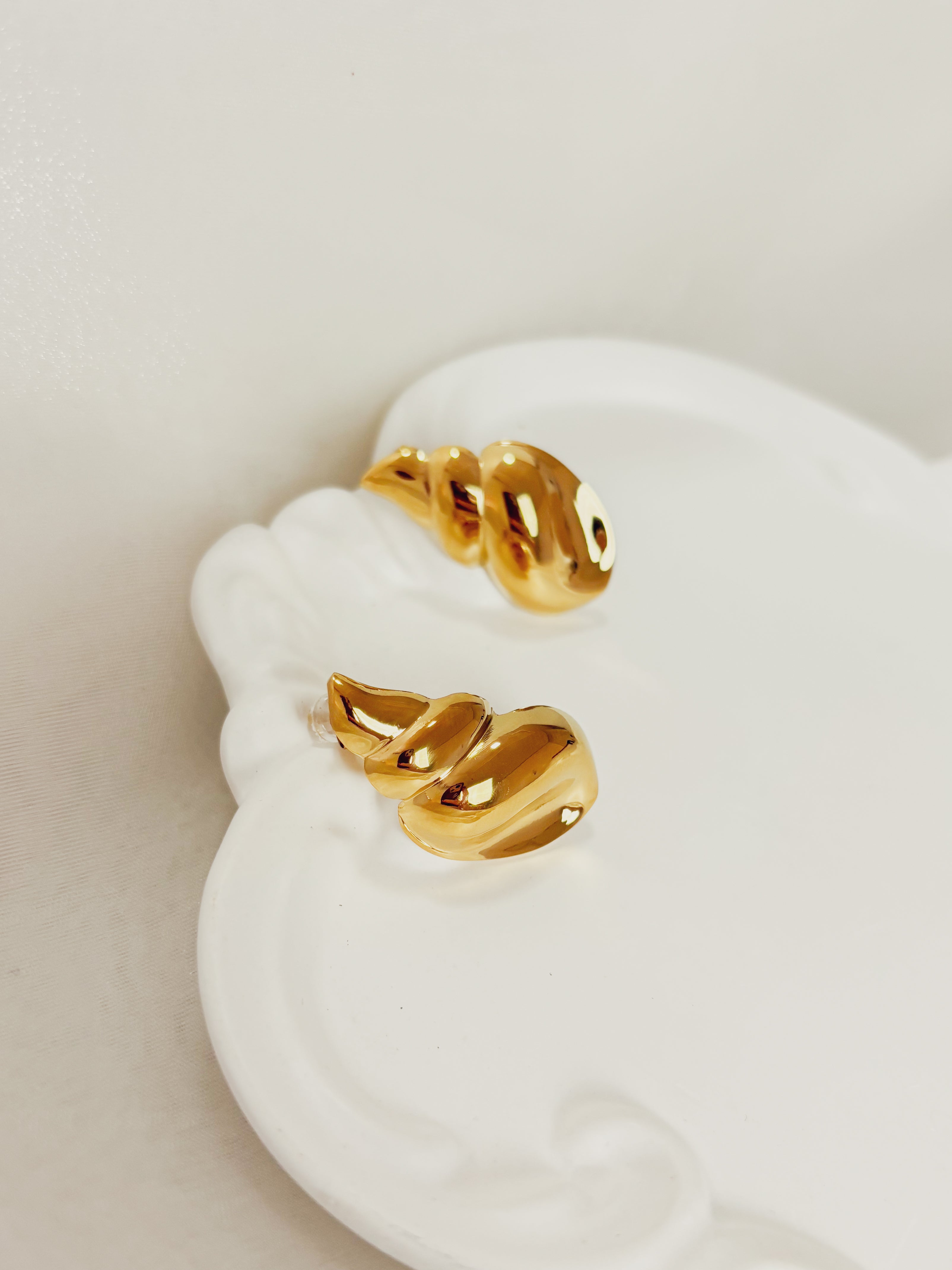 Brinco Quirelia - Banhado a Ouro 18K