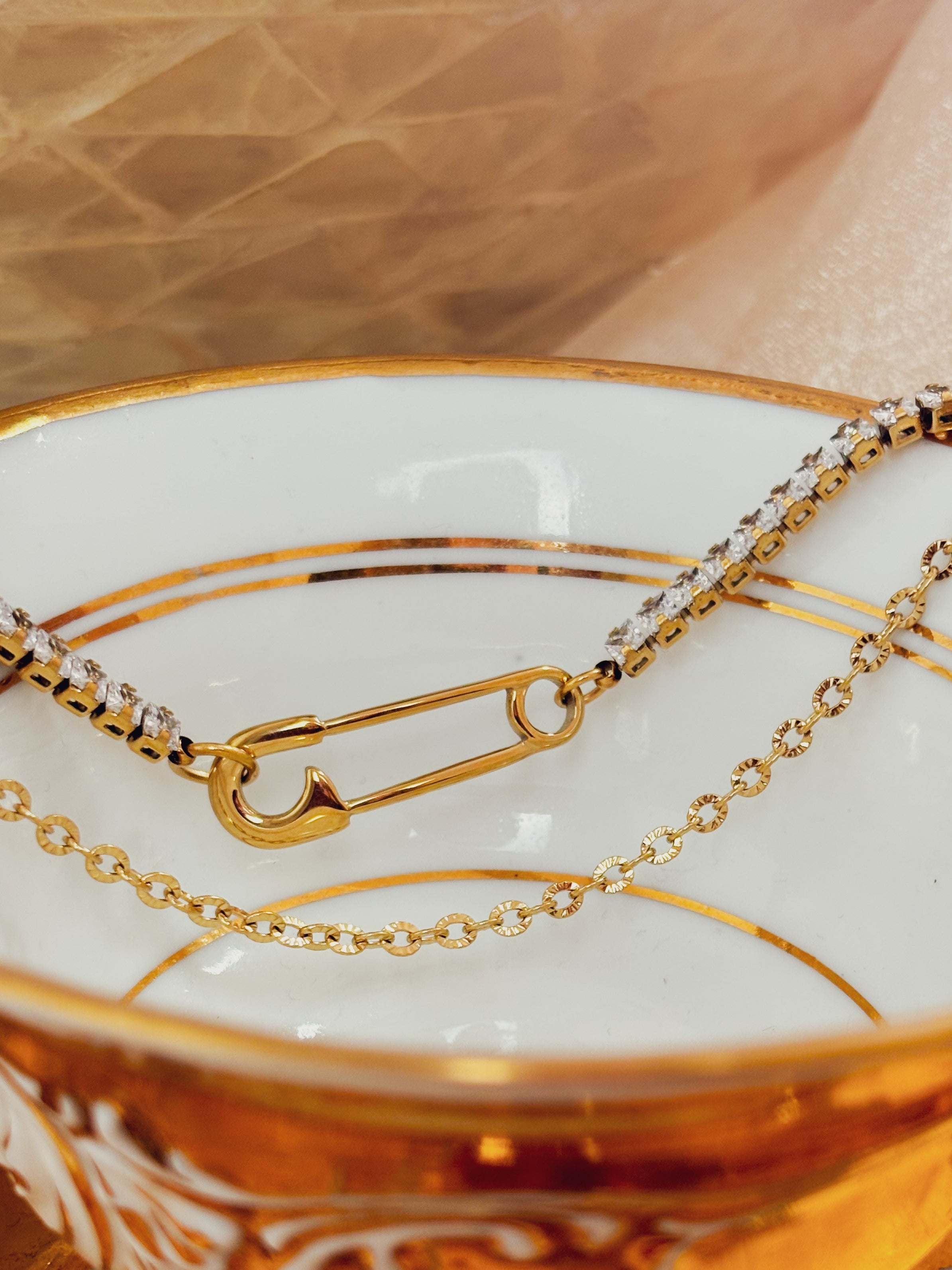 Pulseira Alvéria - Banhada a Ouro 18K