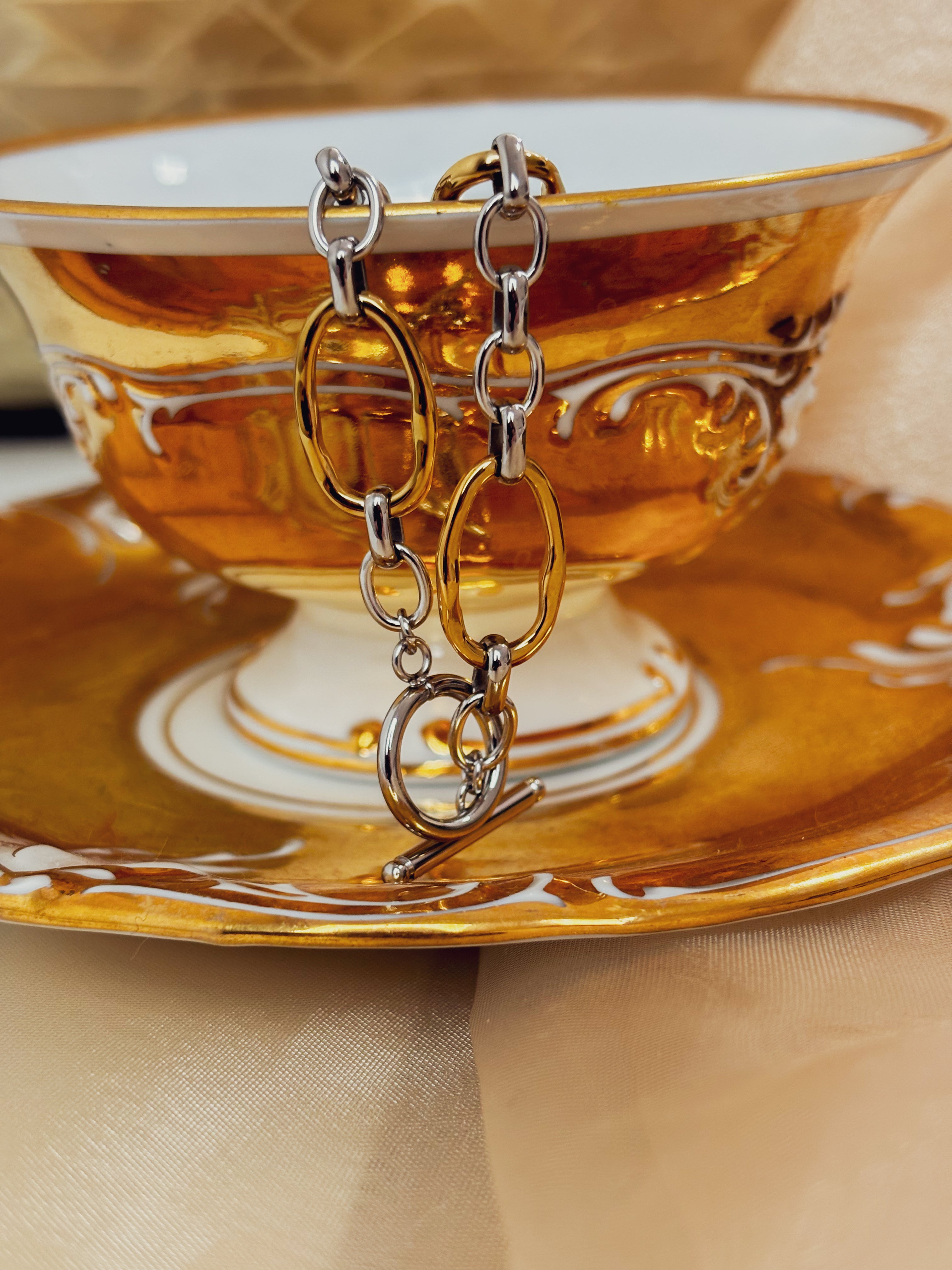 Pulseira Orvantis - Banhada a Ouro 18K