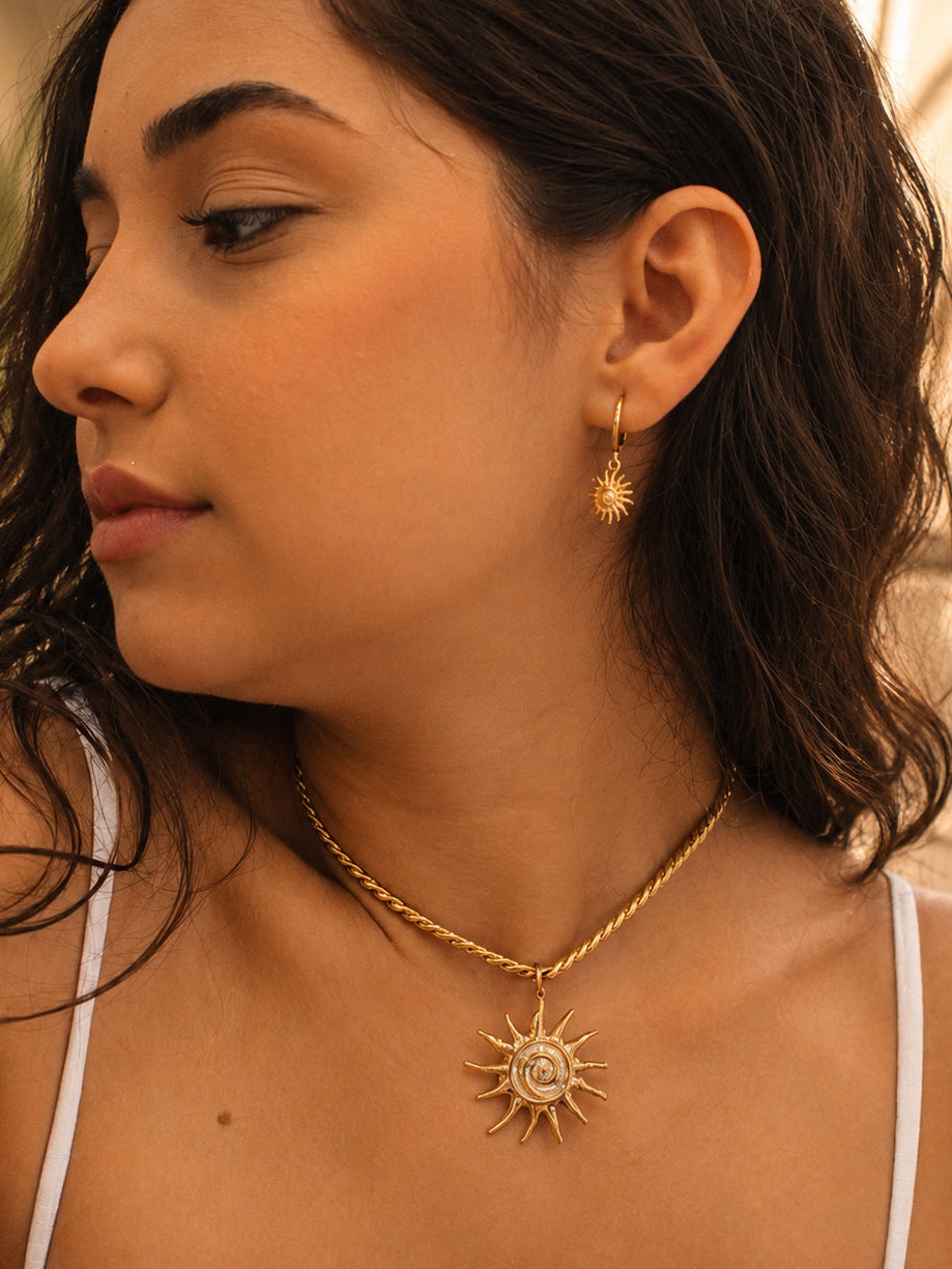Brinco Solaris - Banhado a Ouro 18K