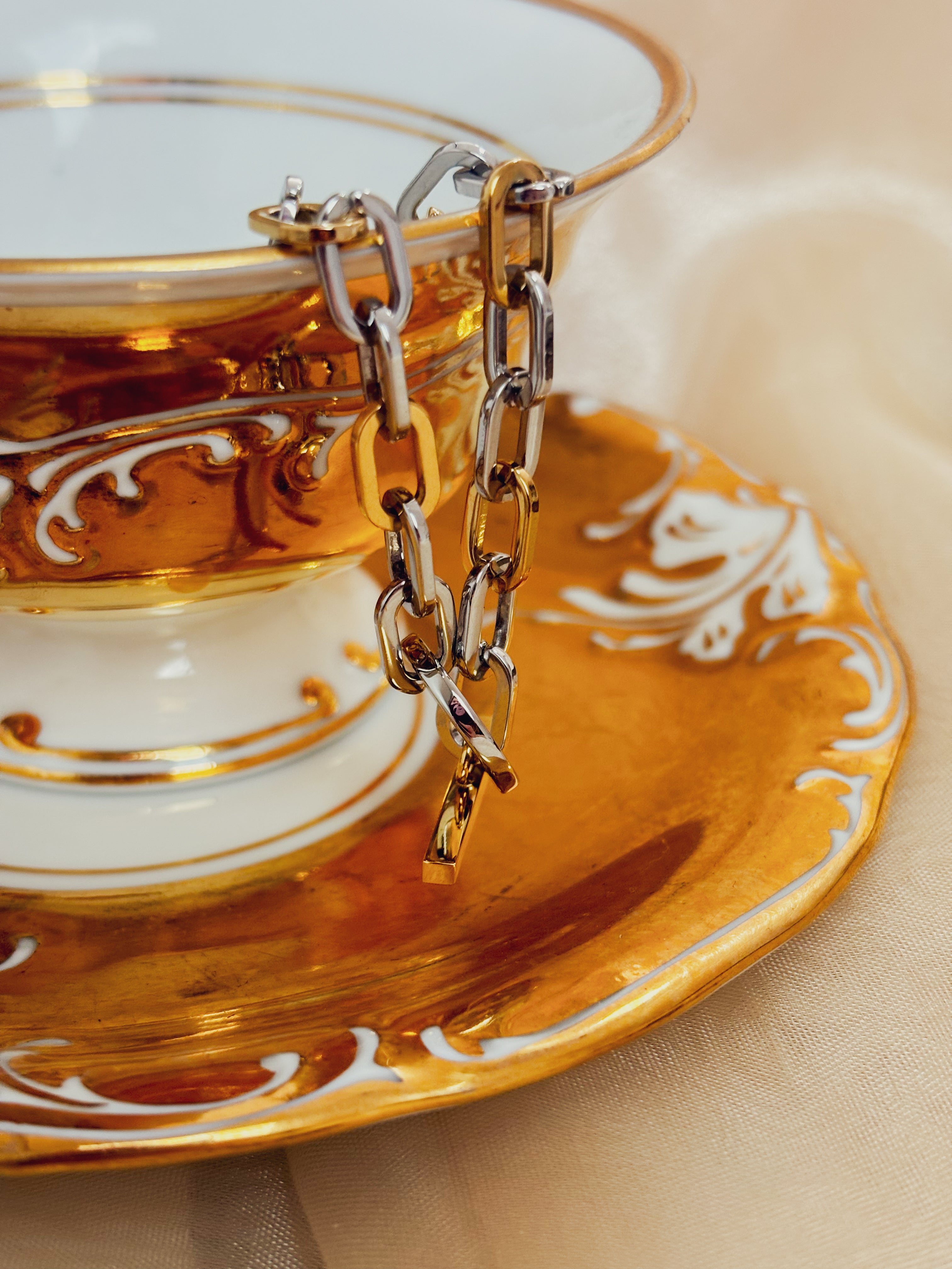 Pulseira Cylara - Banhada a Ouro 18K