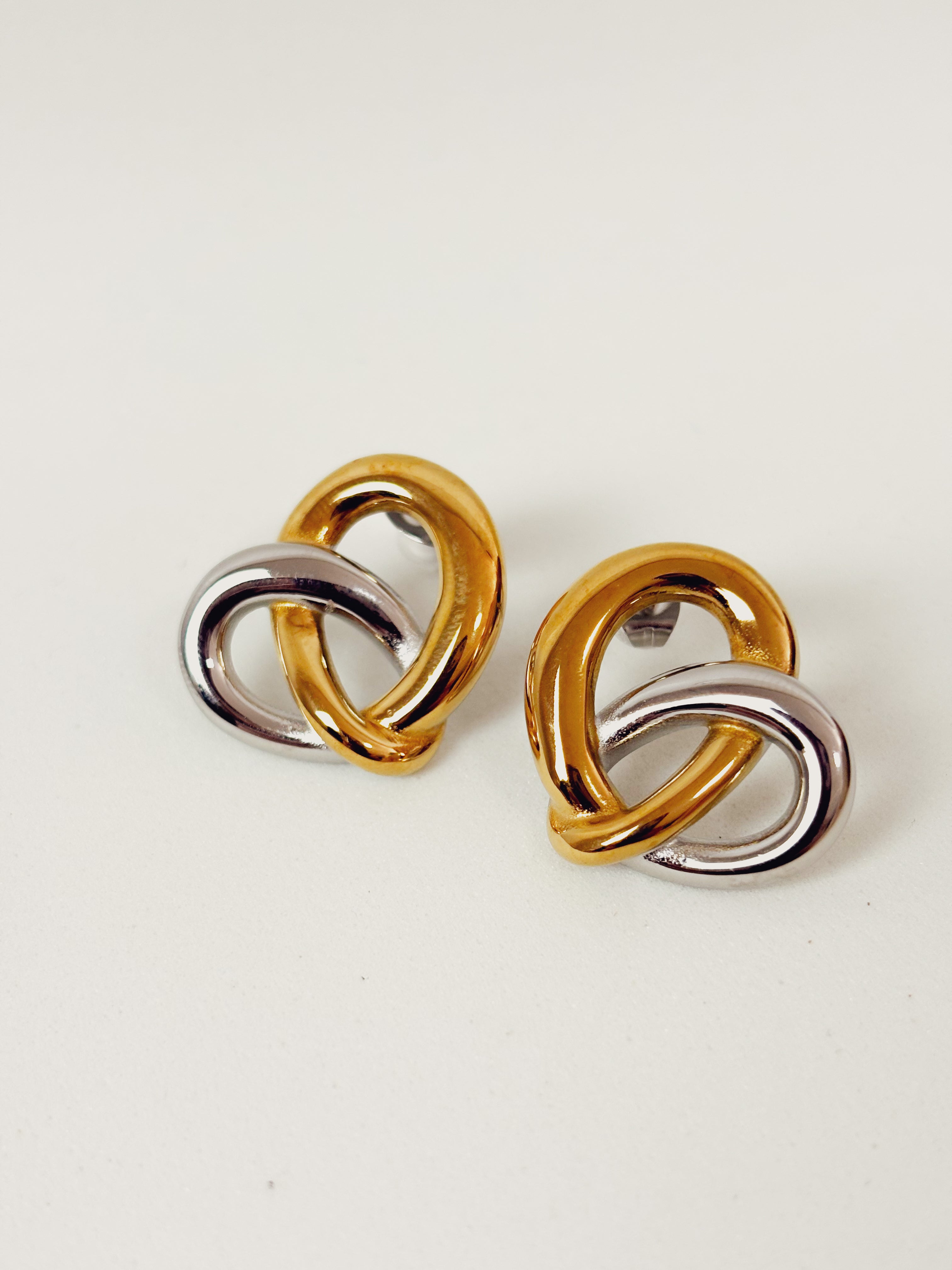 Brinco Cassyra - Banhado a Ouro 18K