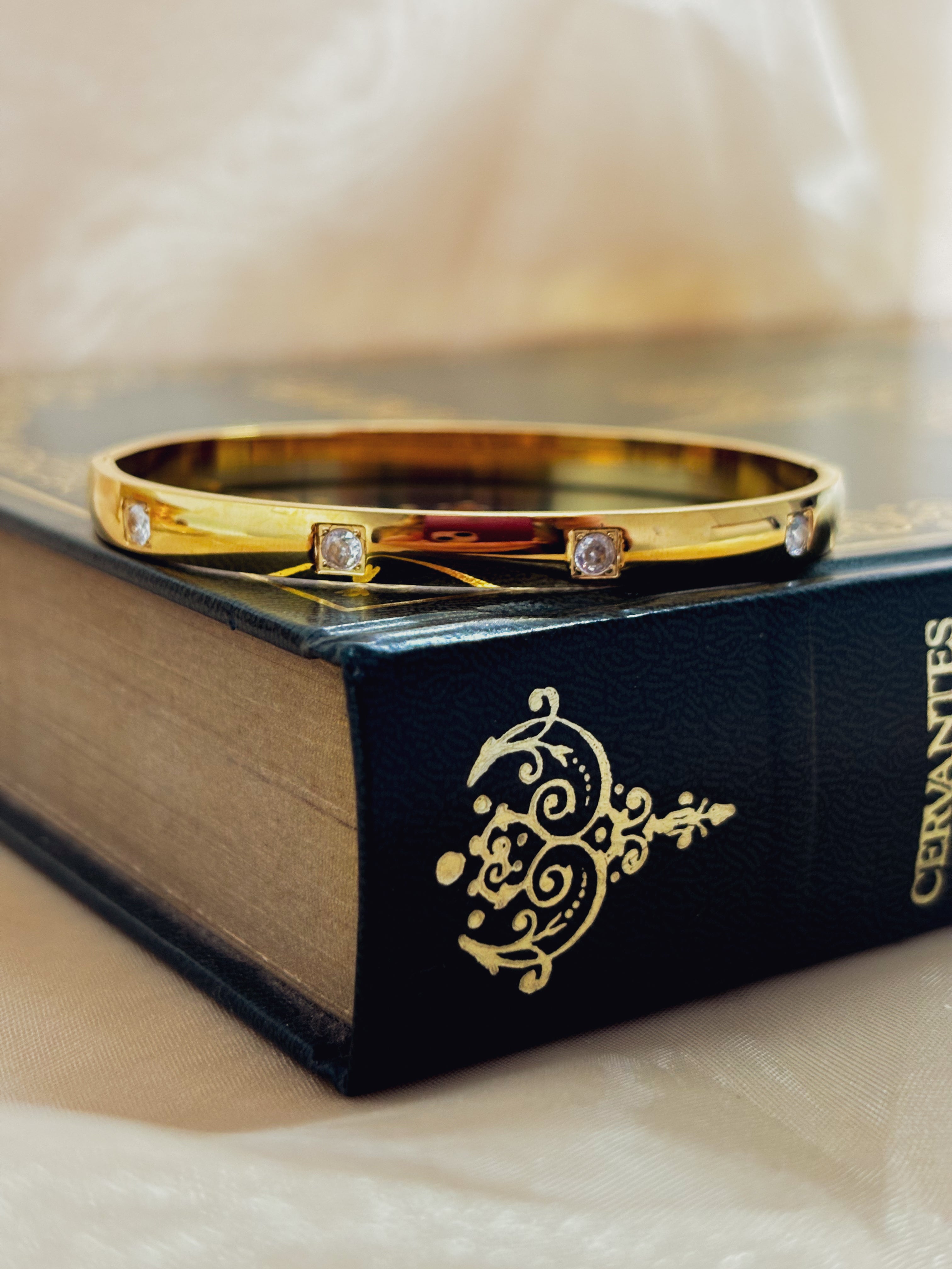 Bracelete Elyxora - Banhado a Ouro 18K