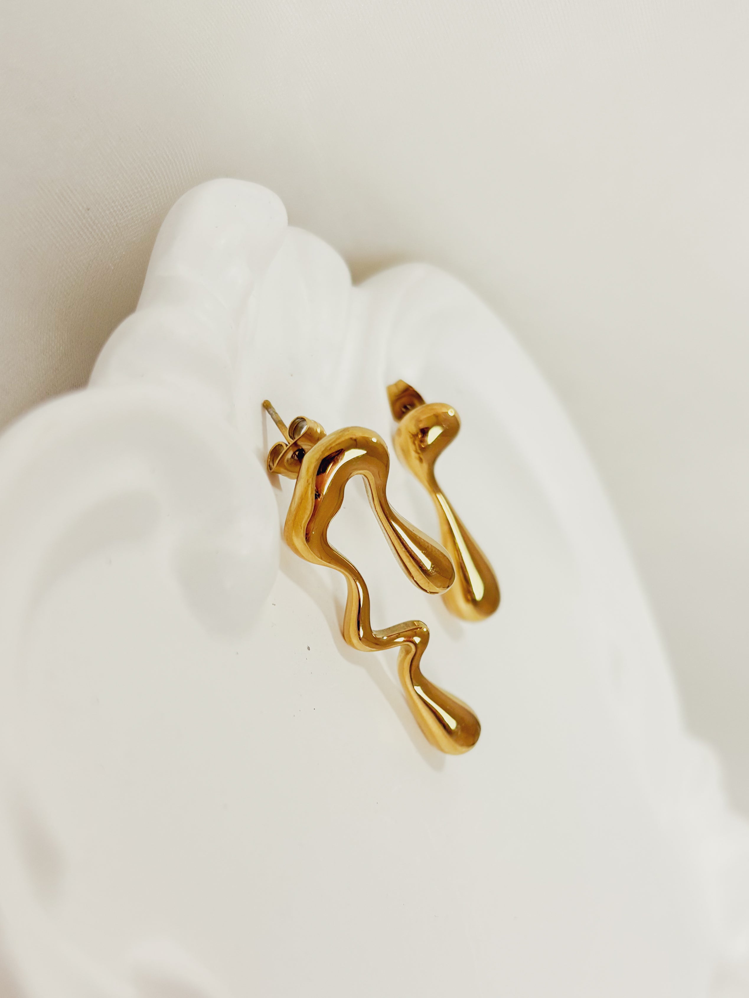 Brinco Cyvaris - Banhado a Ouro 18K