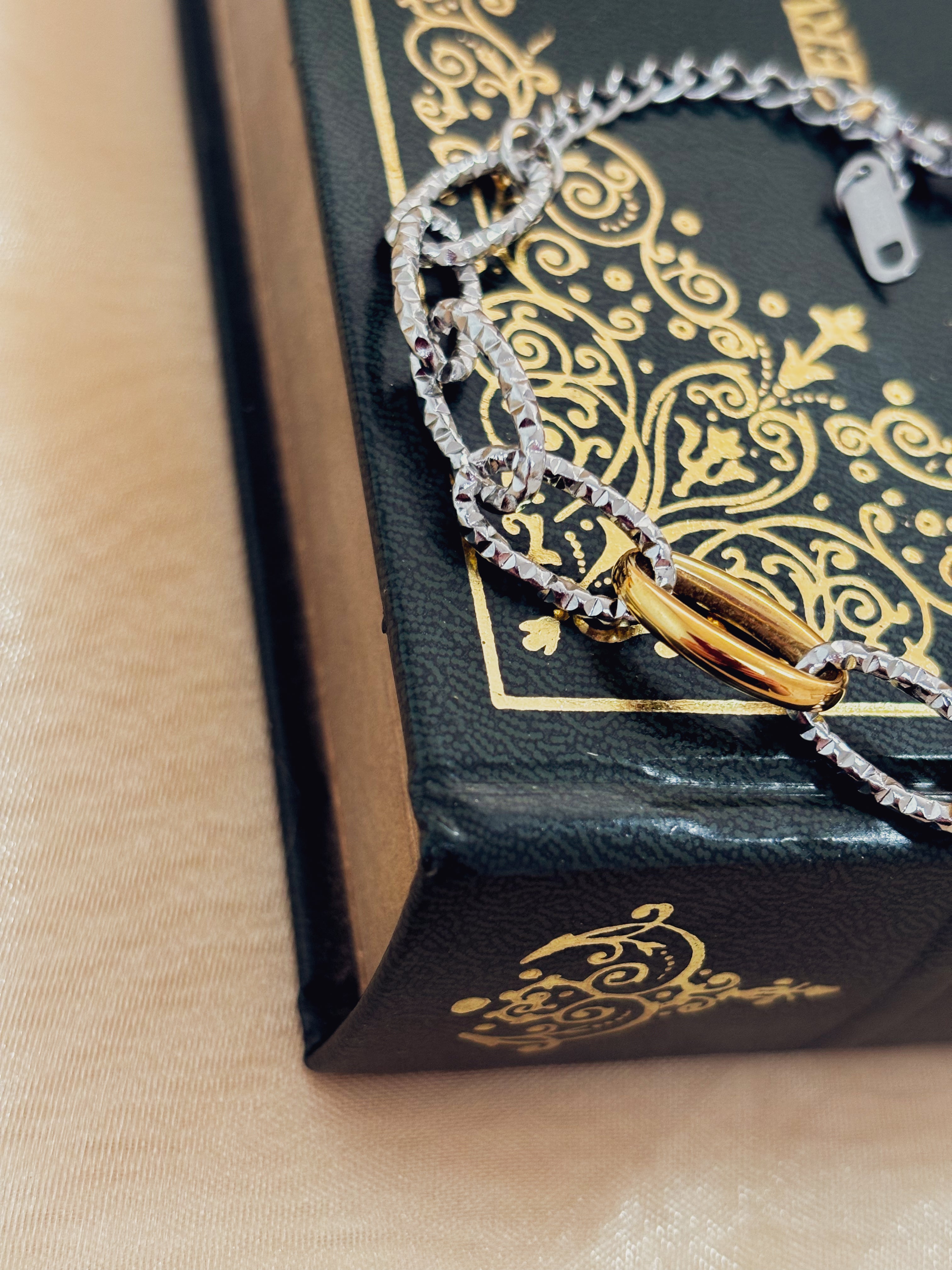 Pulseira Alionne - Banhada em Ouro 18K