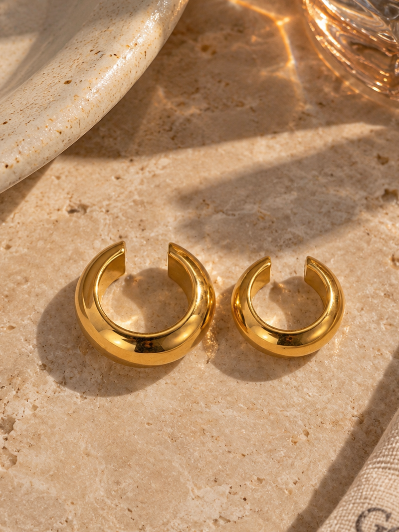 Brinco Earcuff Mabel - Banhado a Ouro 18K