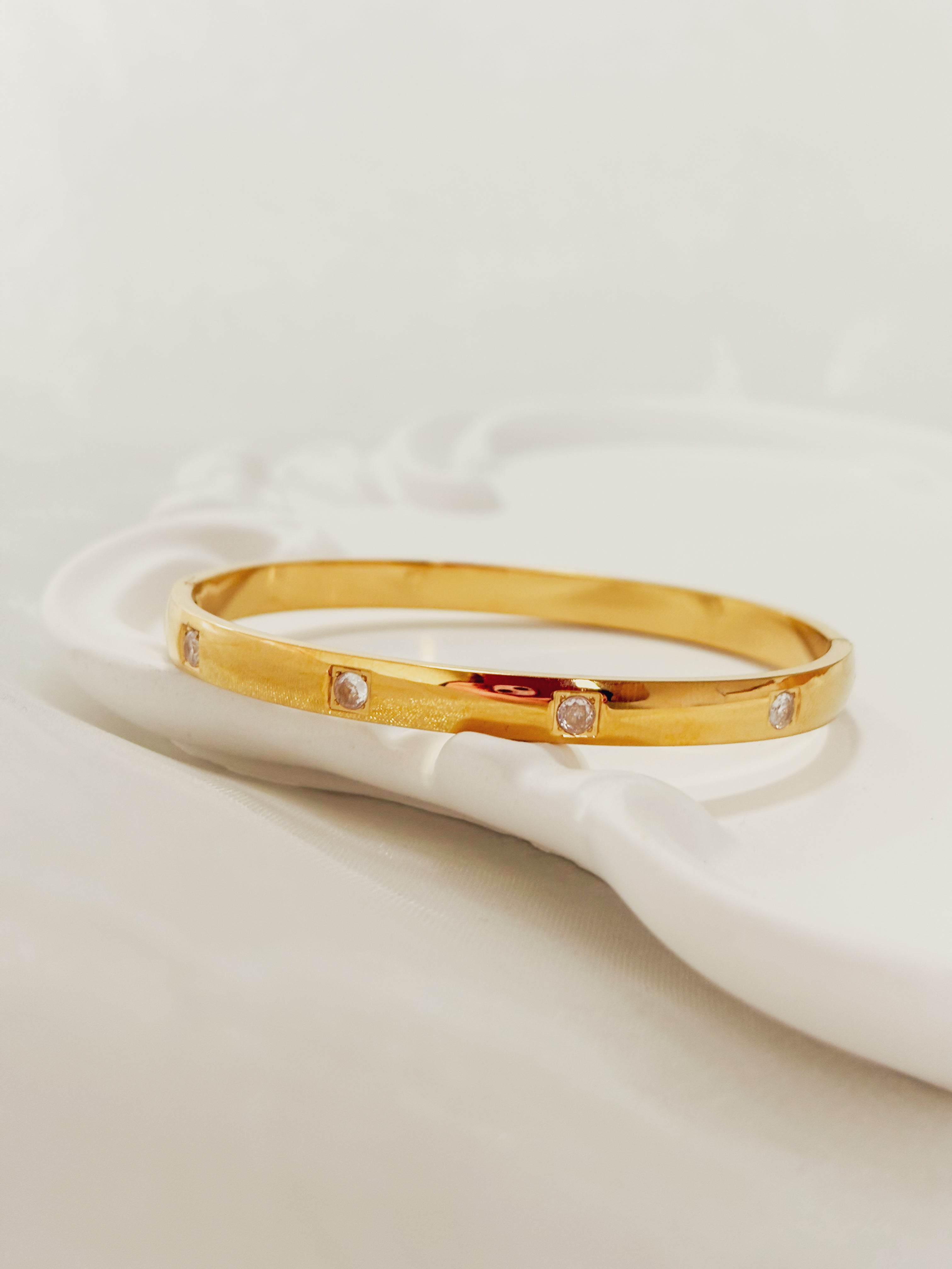 Bracelete Elyxora - Banhado a Ouro 18K