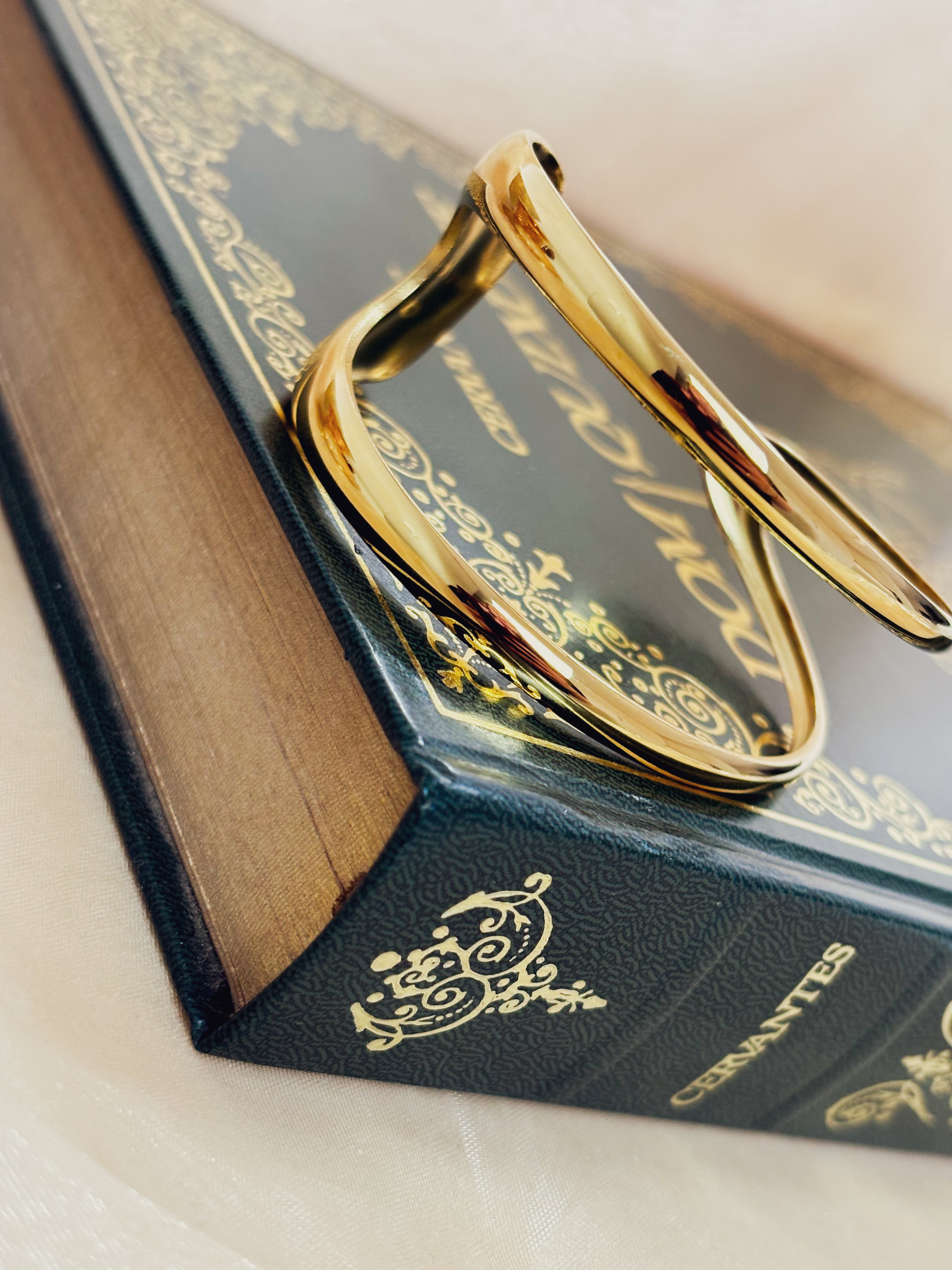 Bracelete Cyronis - Banhado a Ouro 18K