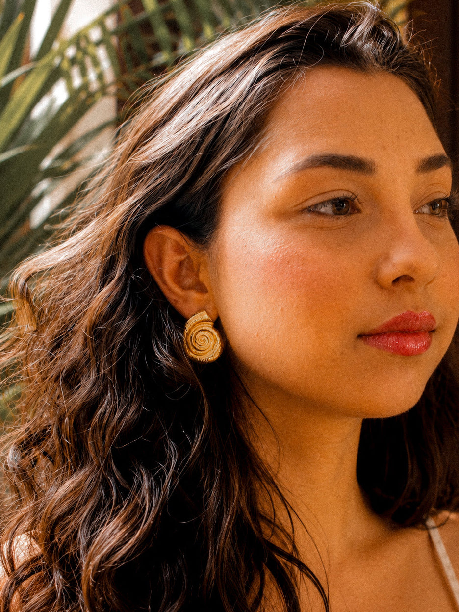Brinco Sylorra - Banhado a Ouro 18K