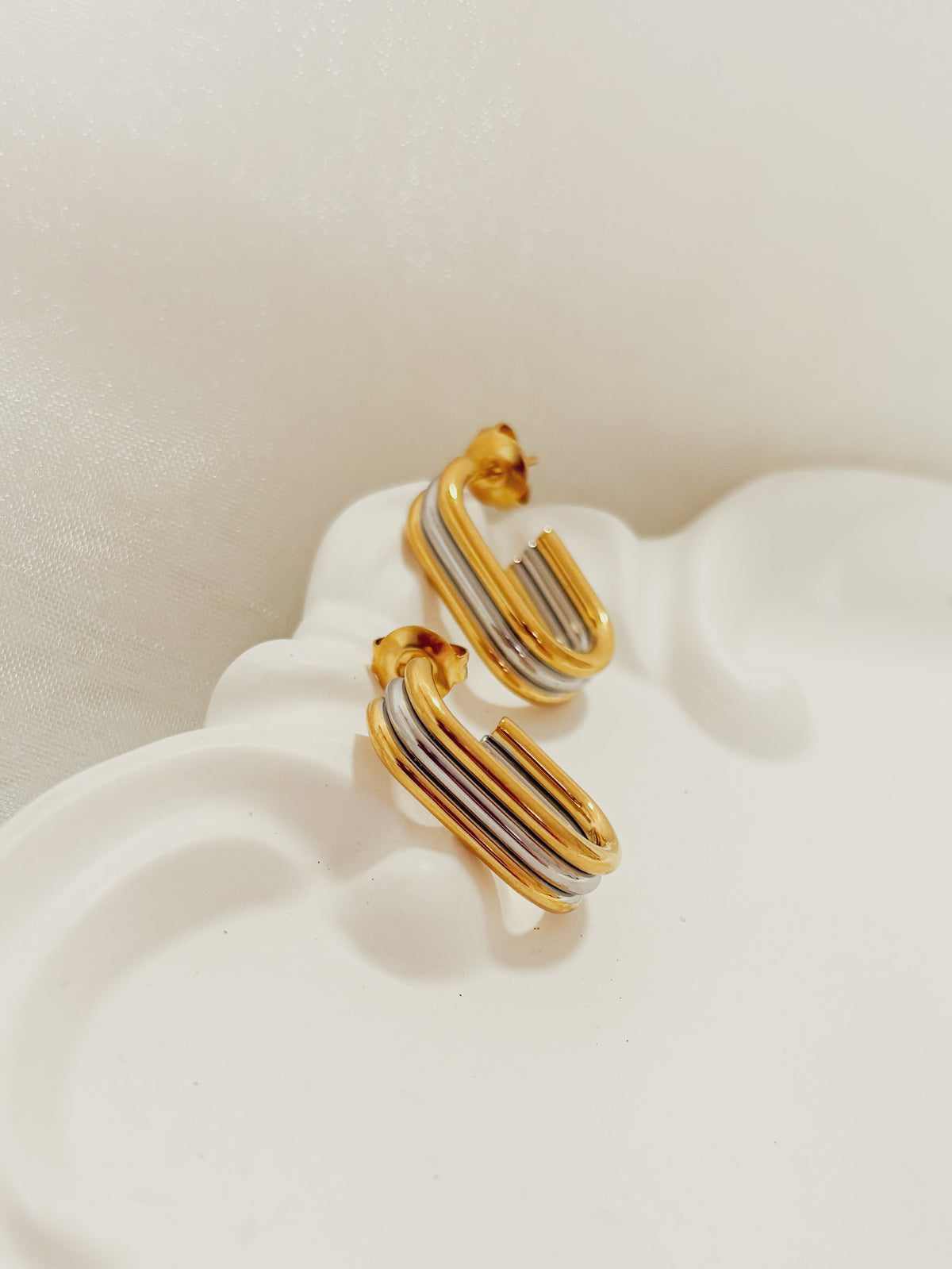 Brinco Elyntor - Banhado a Ouro 18K