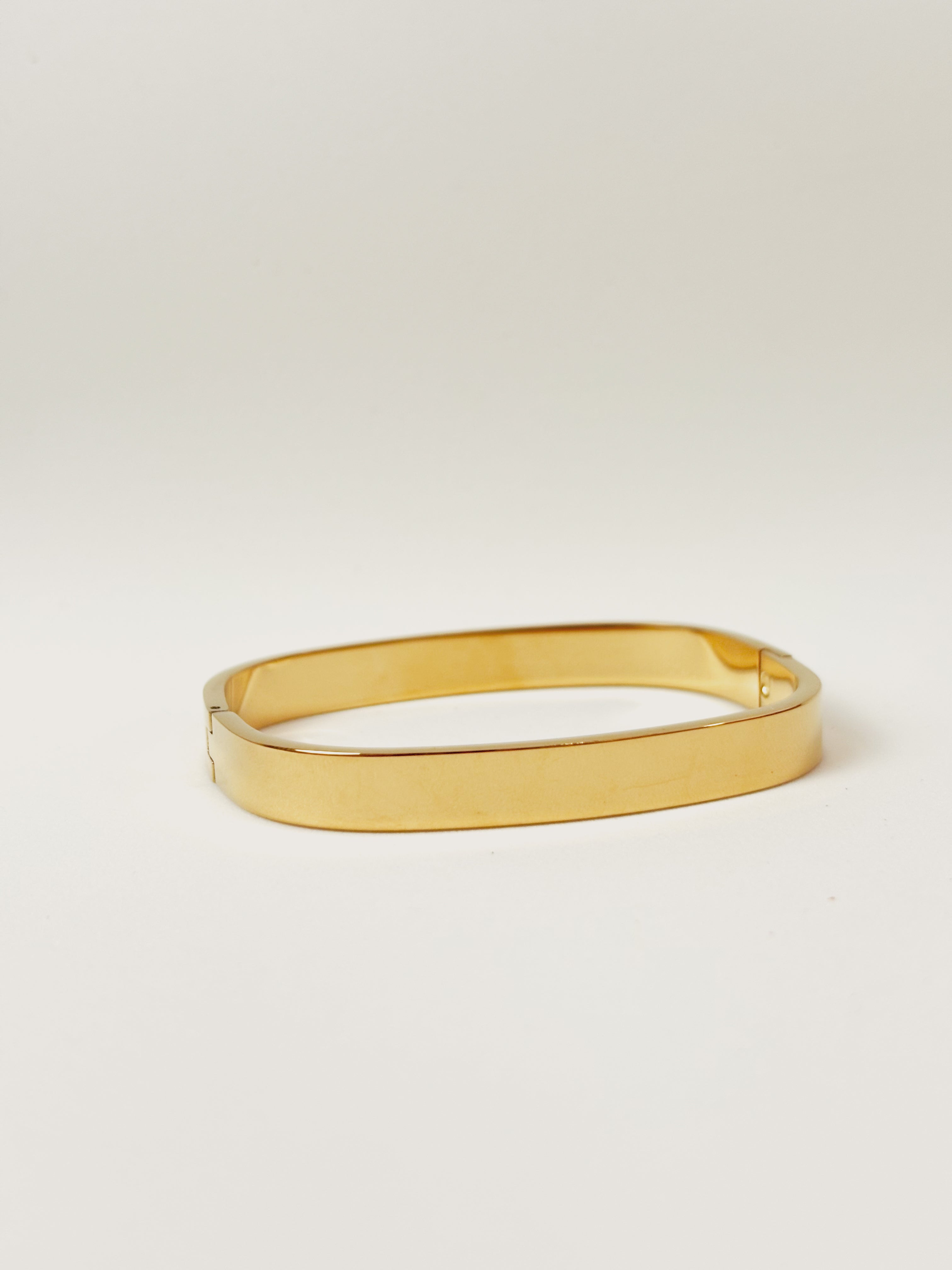 Bracelete Korvessa - Banhado a Ouro 18K