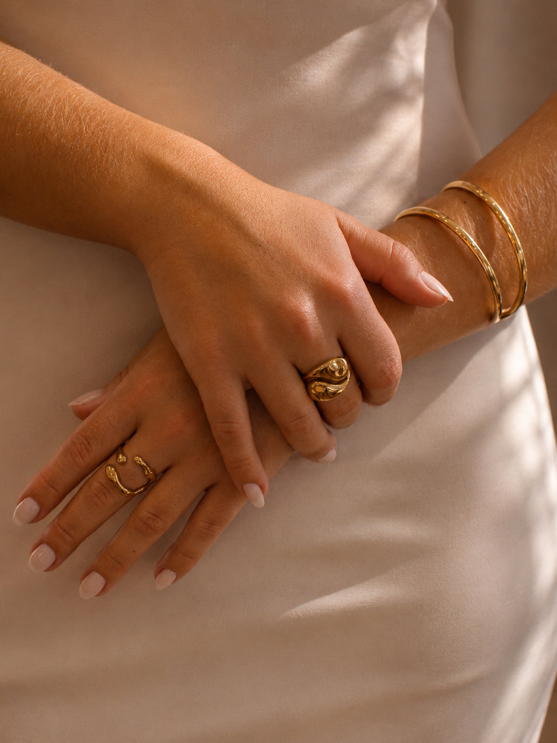 Anel Aelvoria - Banhado a Ouro 18K