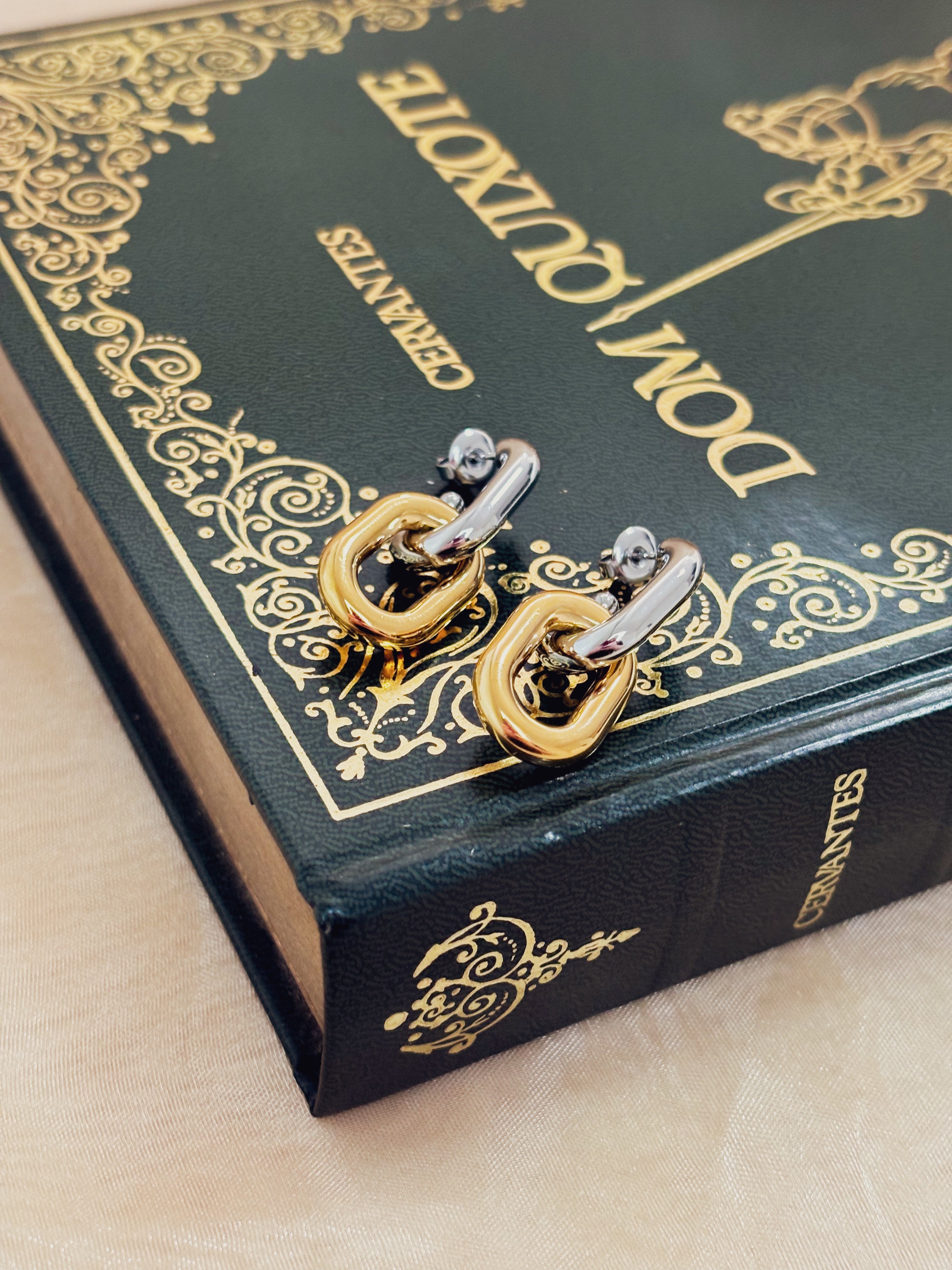 Brinco Lunaris - Banhado a Ouro 18K