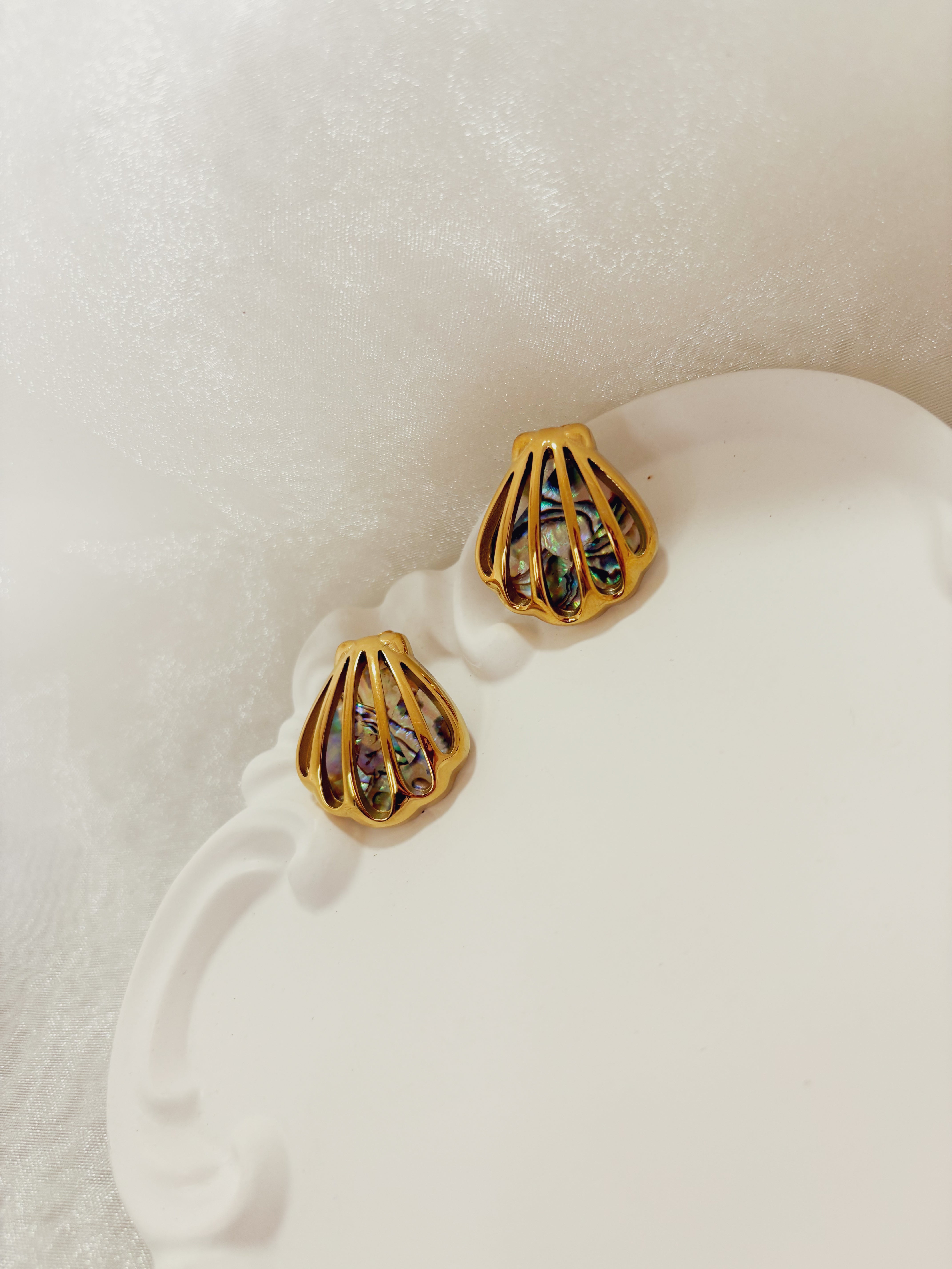 Brinco Veyra - Banhado a Ouro 18K