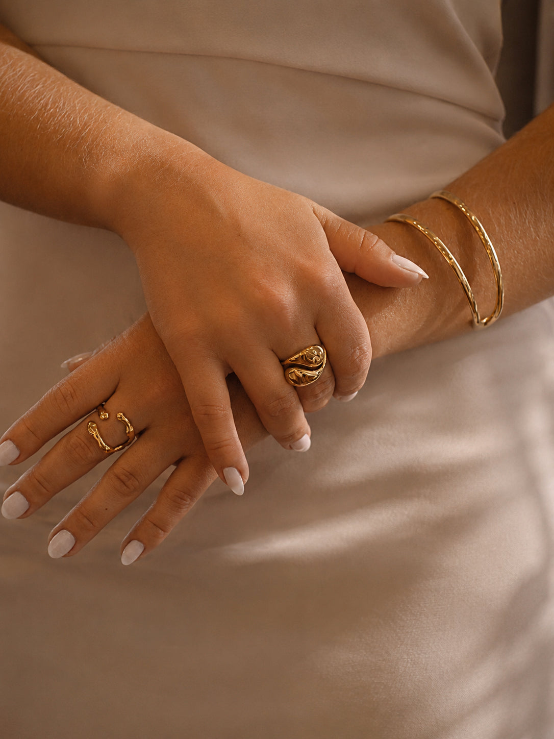 Anel Aelvoria - Banhado a Ouro 18K