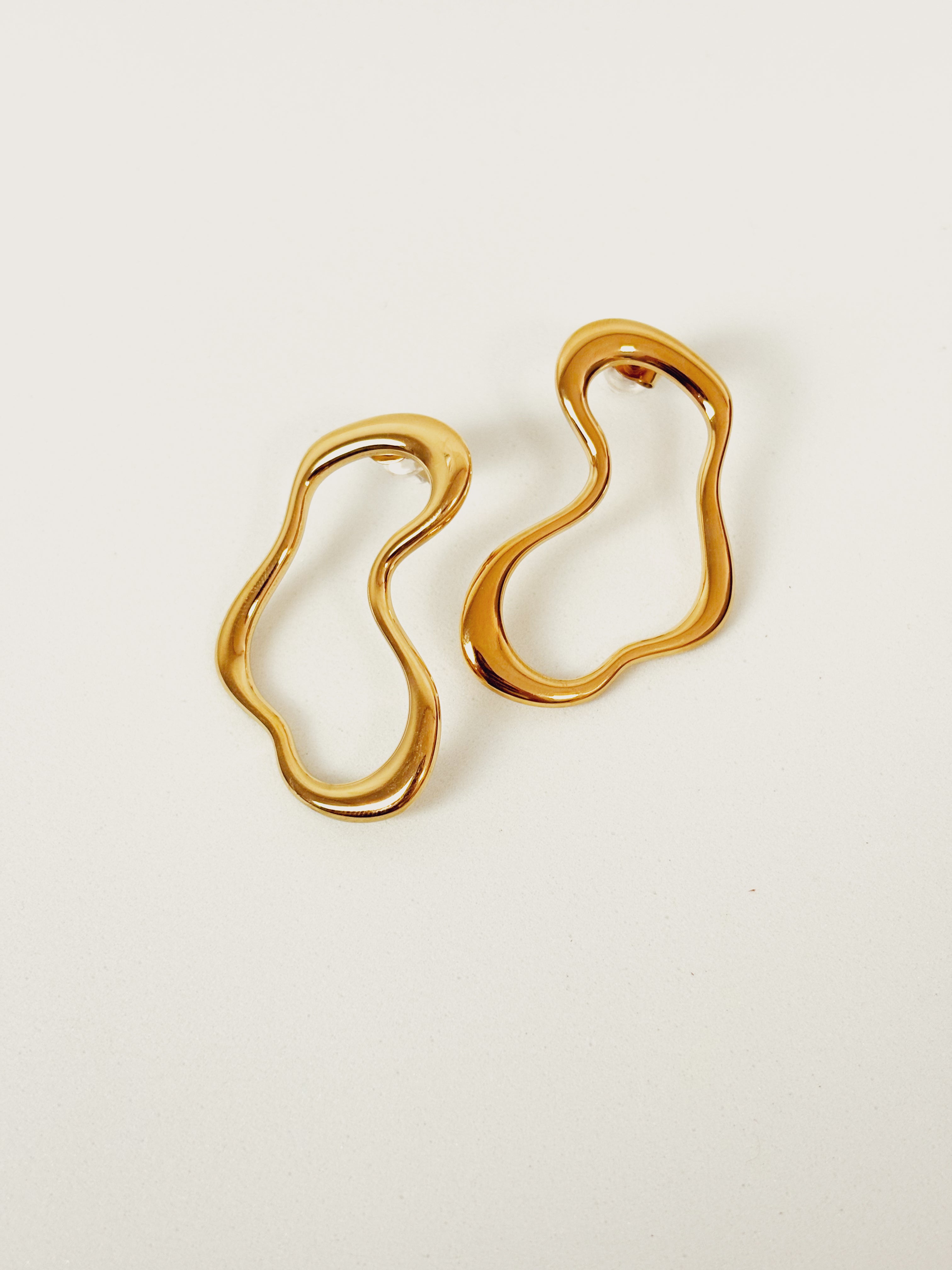 Brinco Zerionne - Banhado a Ouro 18K