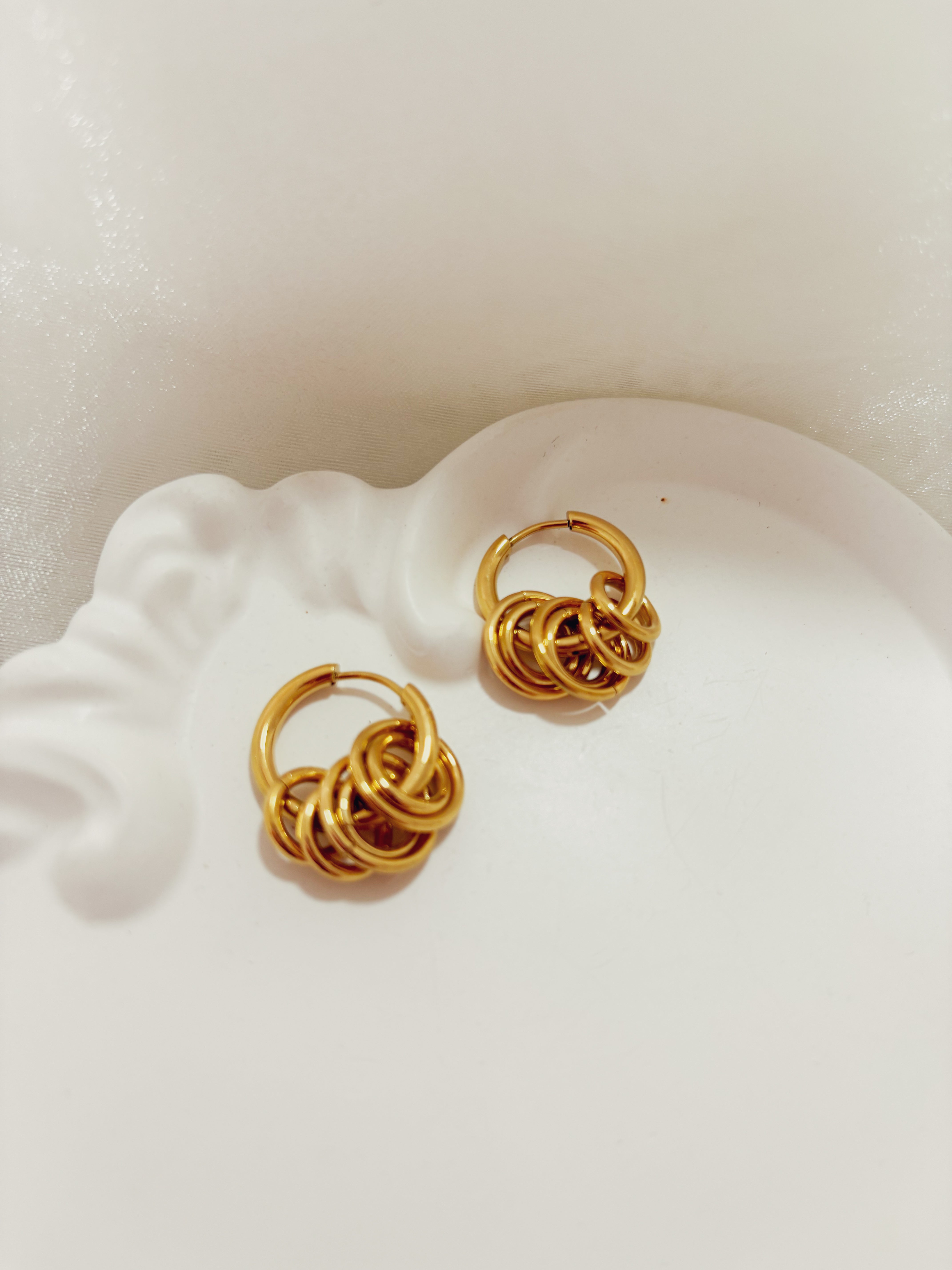 Brinco Elyssor - Banhado a Ouro 18K