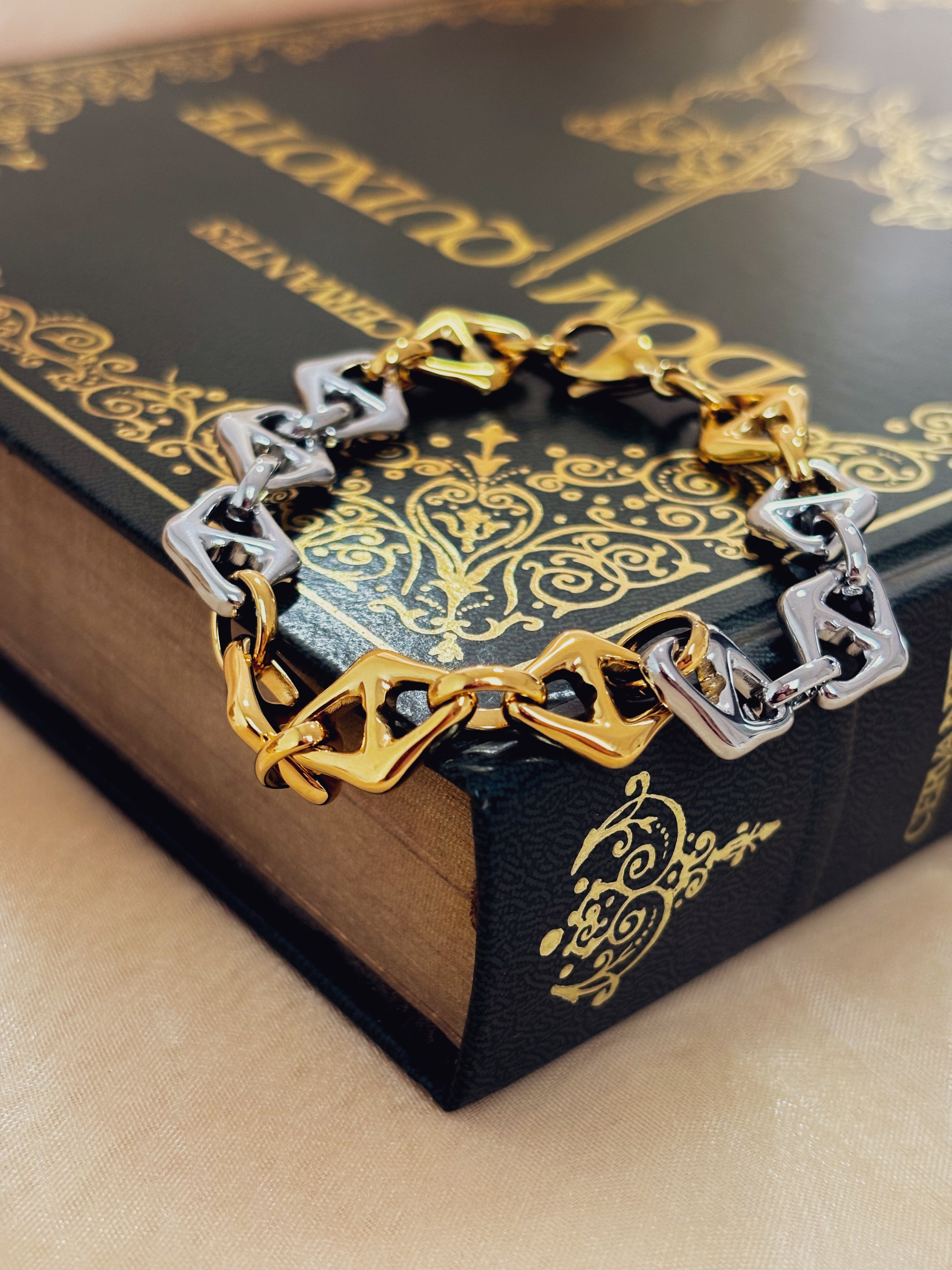 Pulseira Astralis - Banhado a Ouro 18K