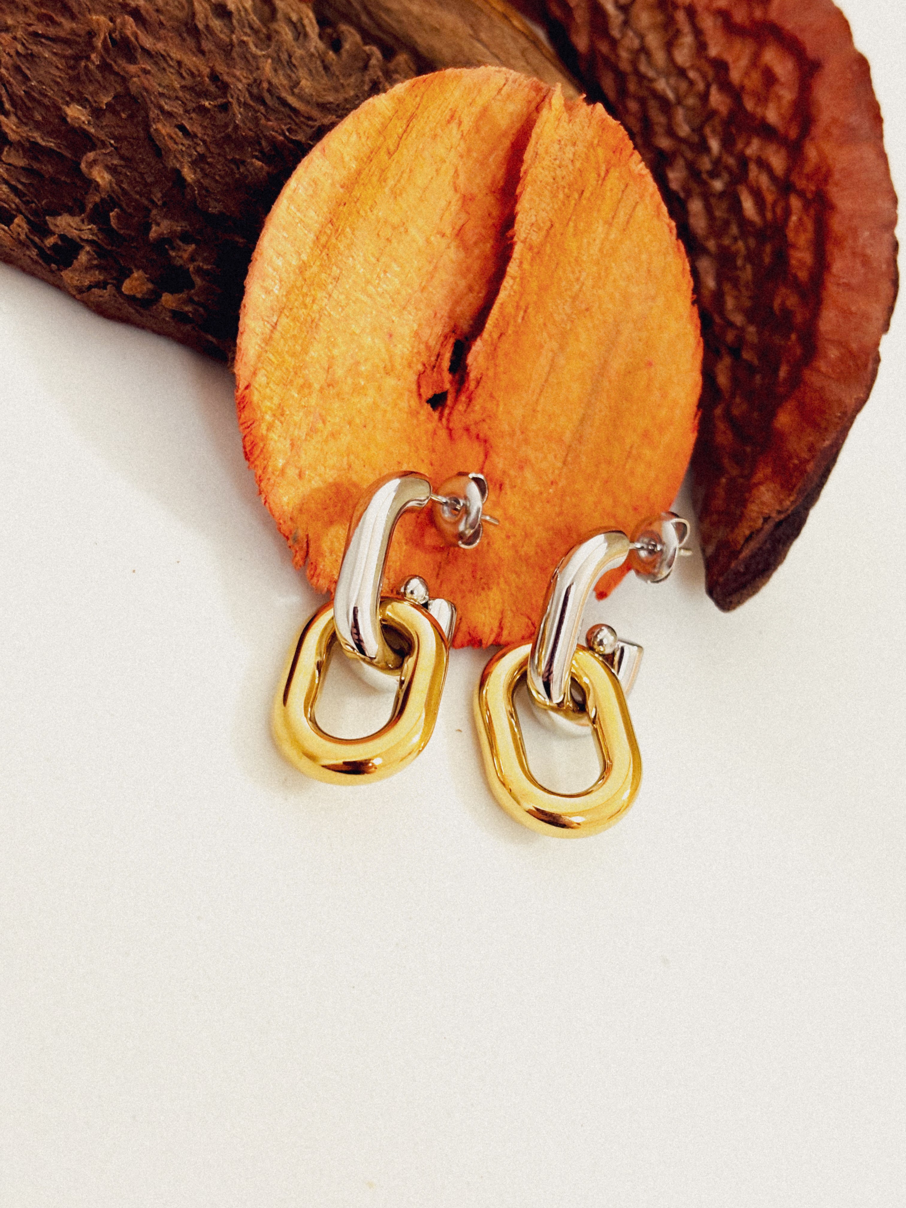 Brinco Lunaris - Banhado a Ouro 18K