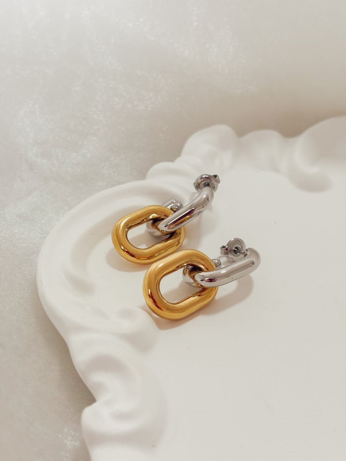 Brinco Lunaris - Banhado a Ouro 18K