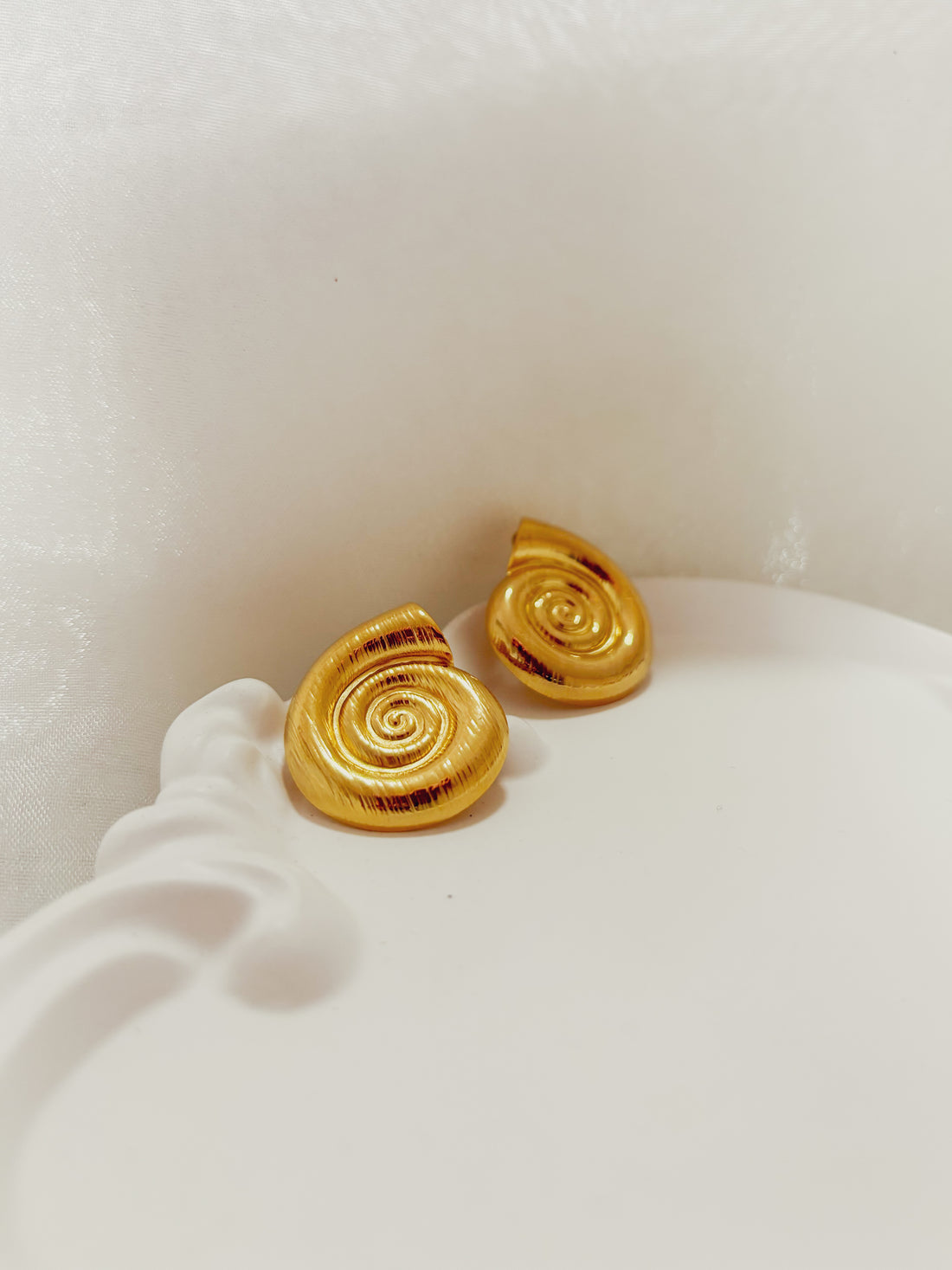 Brinco Sylorra - Banhado a Ouro 18K