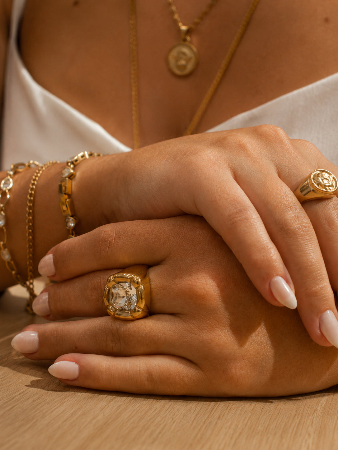 Anel Cyloria - Banhado a Ouro 18K