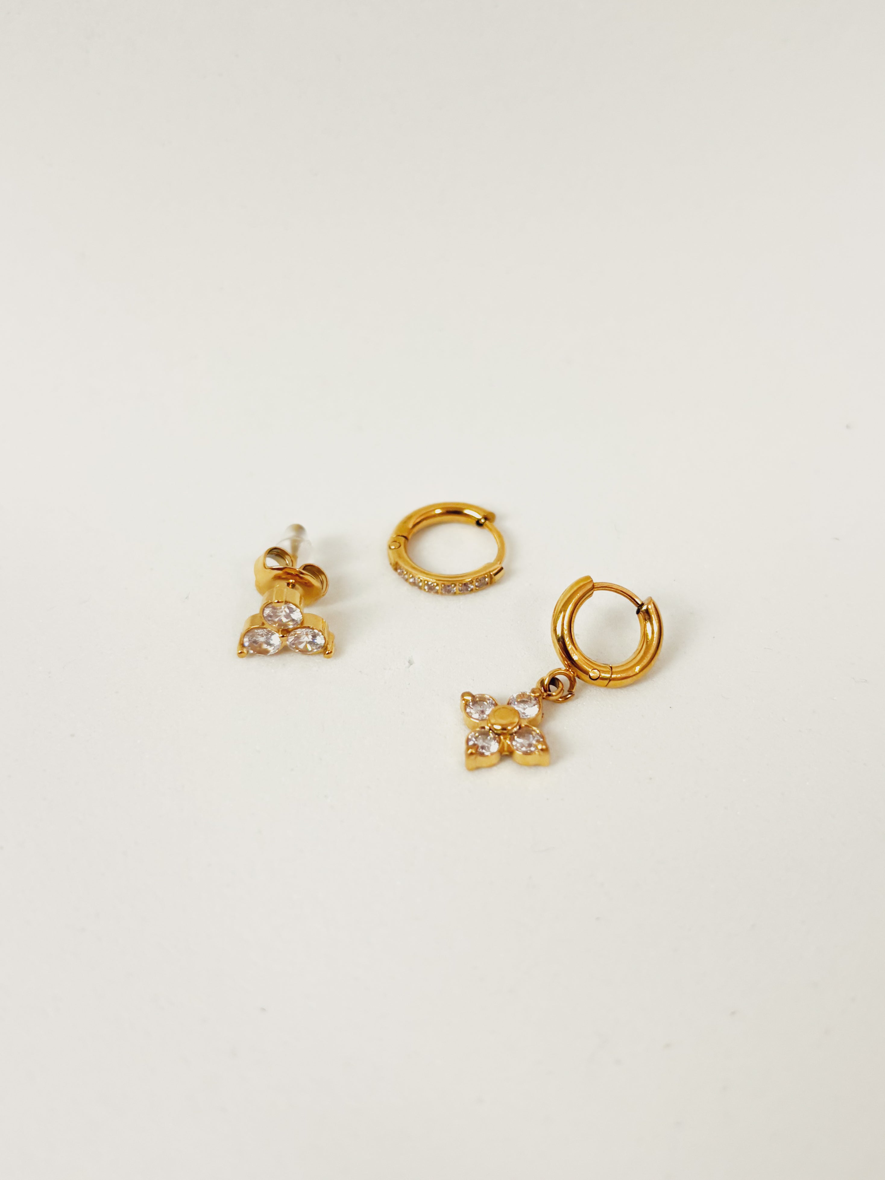 Conjunto de Brincos Clarionne - Banhado a Ouro 18K