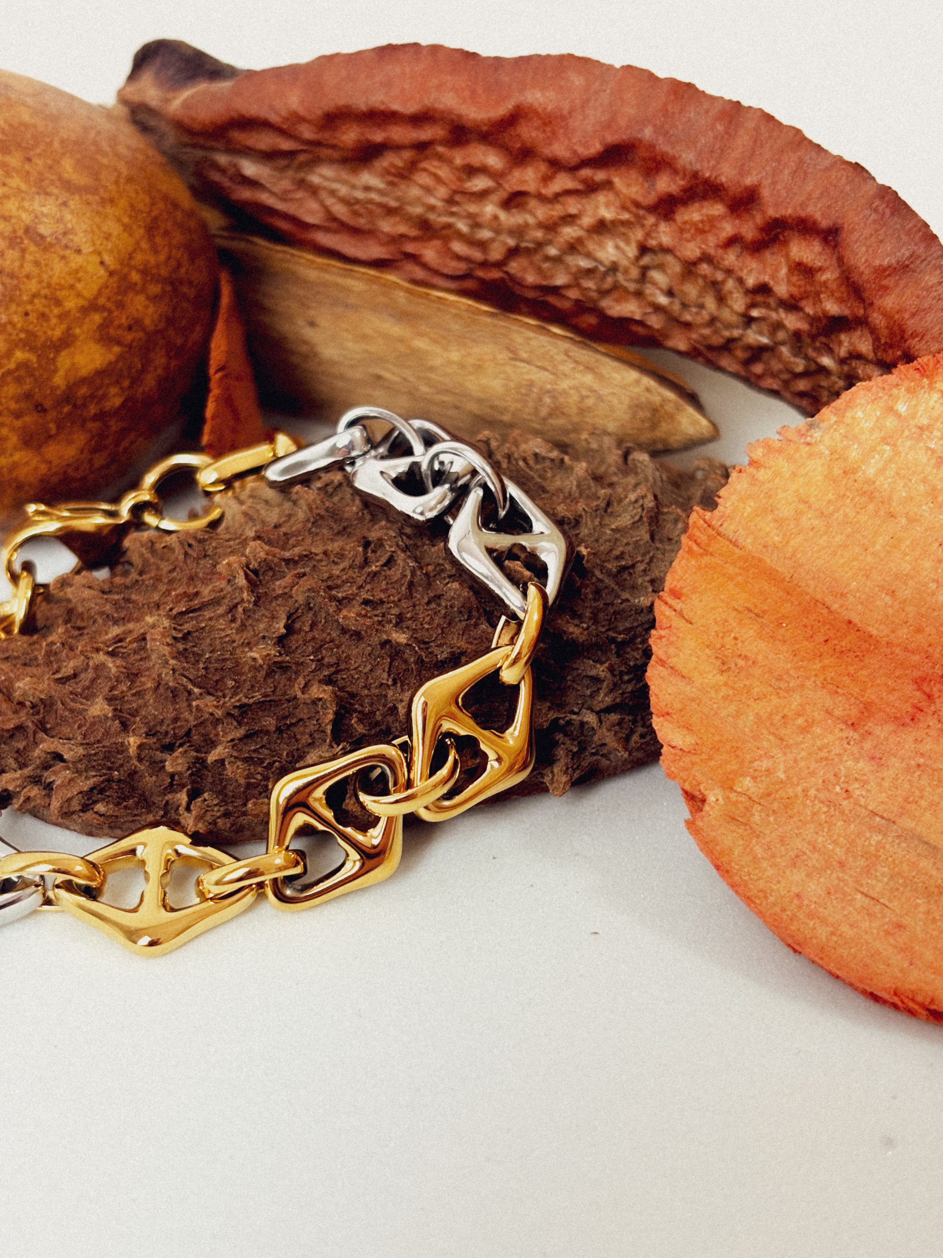 Pulseira Astralis - Banhado a Ouro 18K