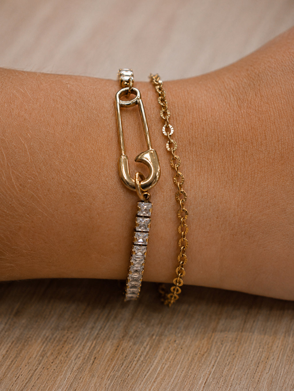 Pulseira Alvéria - Banhada a Ouro 18K
