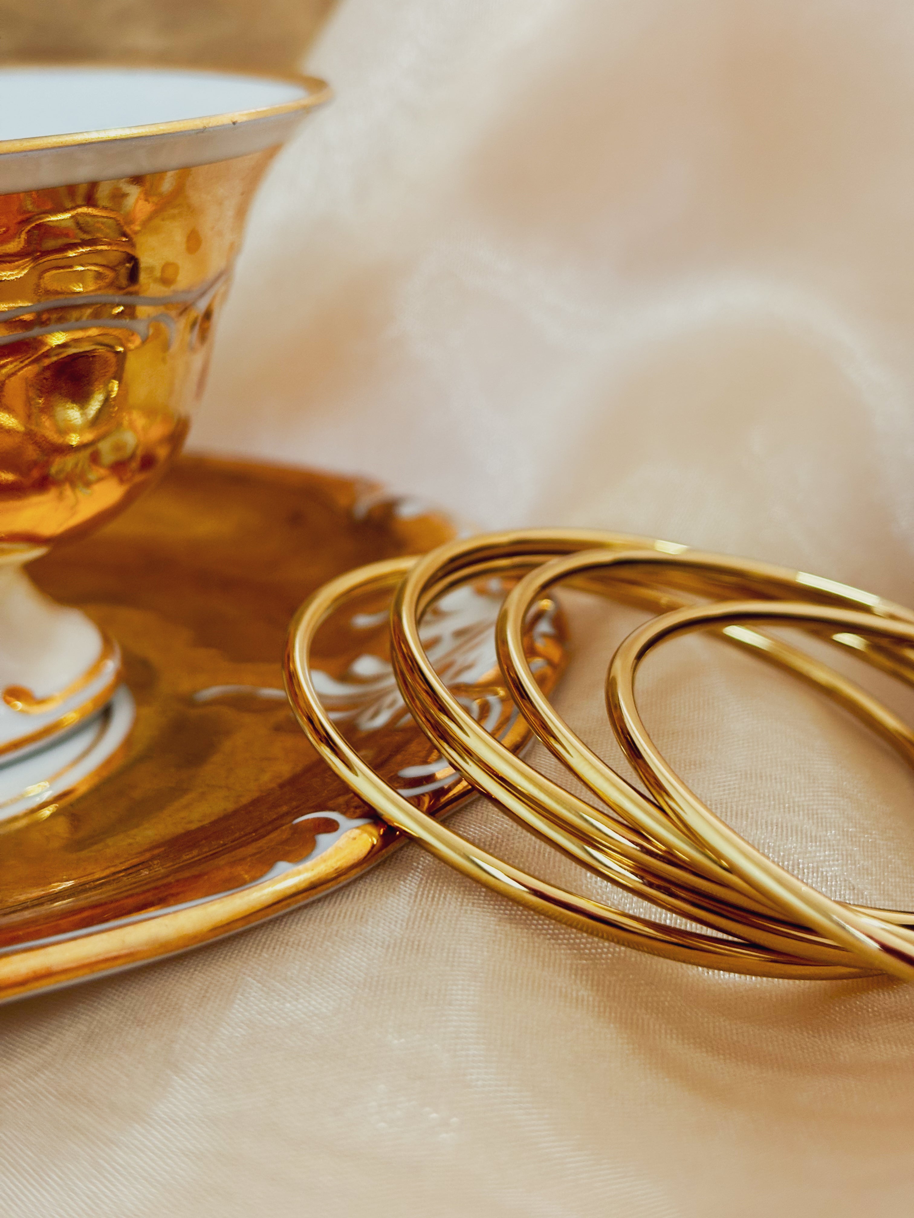 Pulseira Domenia - Banhada a Ouro 18K