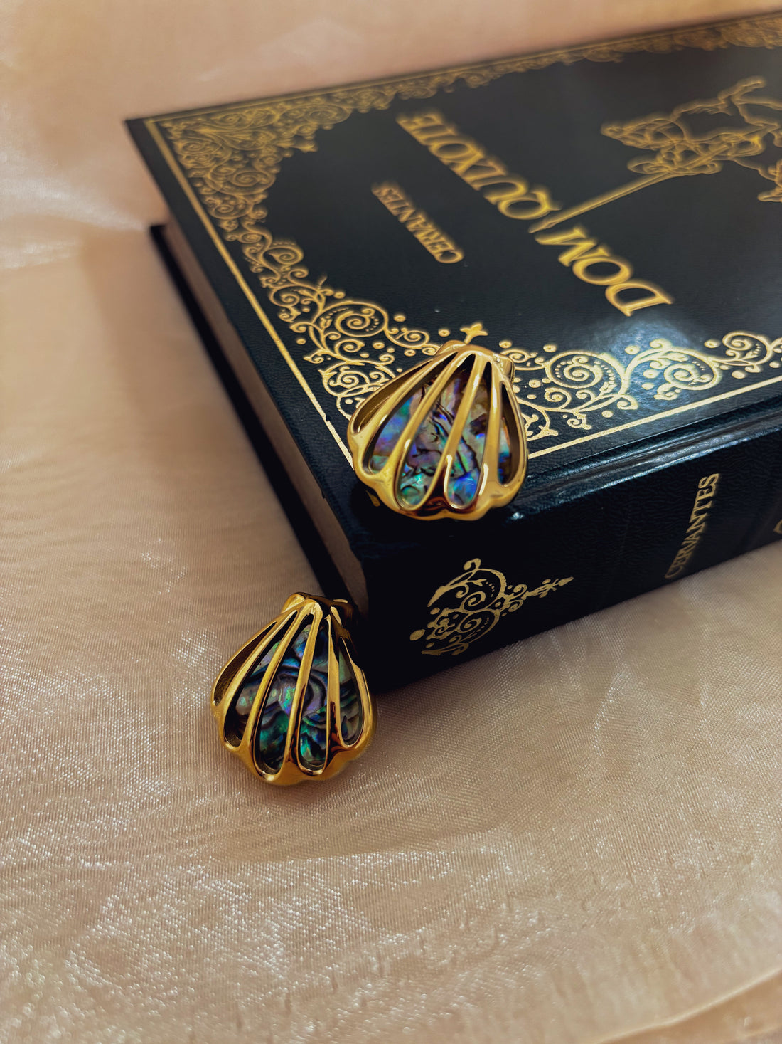 Brinco Veyra - Banhado a Ouro 18K