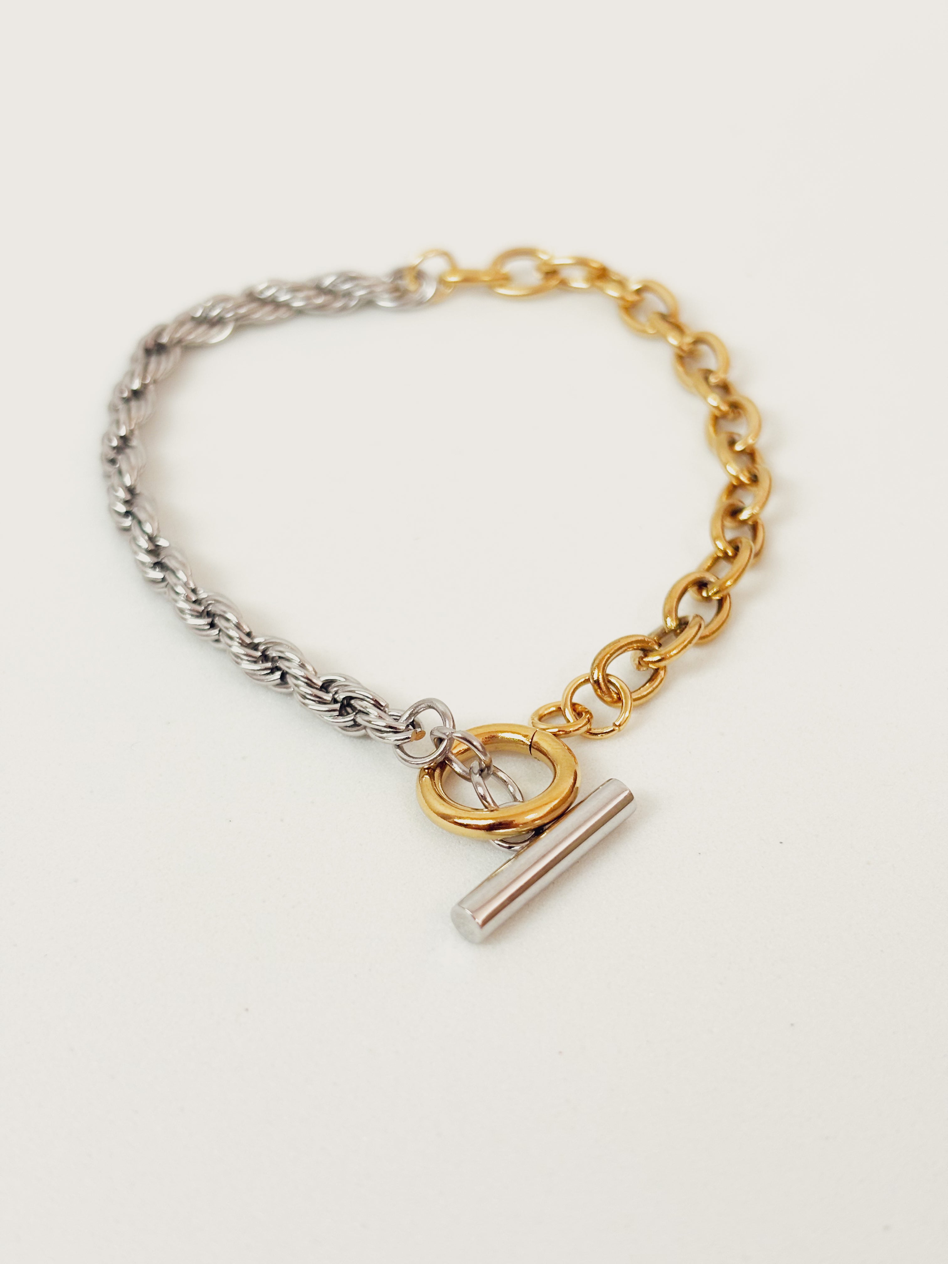 Pulseira Elyonix - Banhado a Ouro 18K