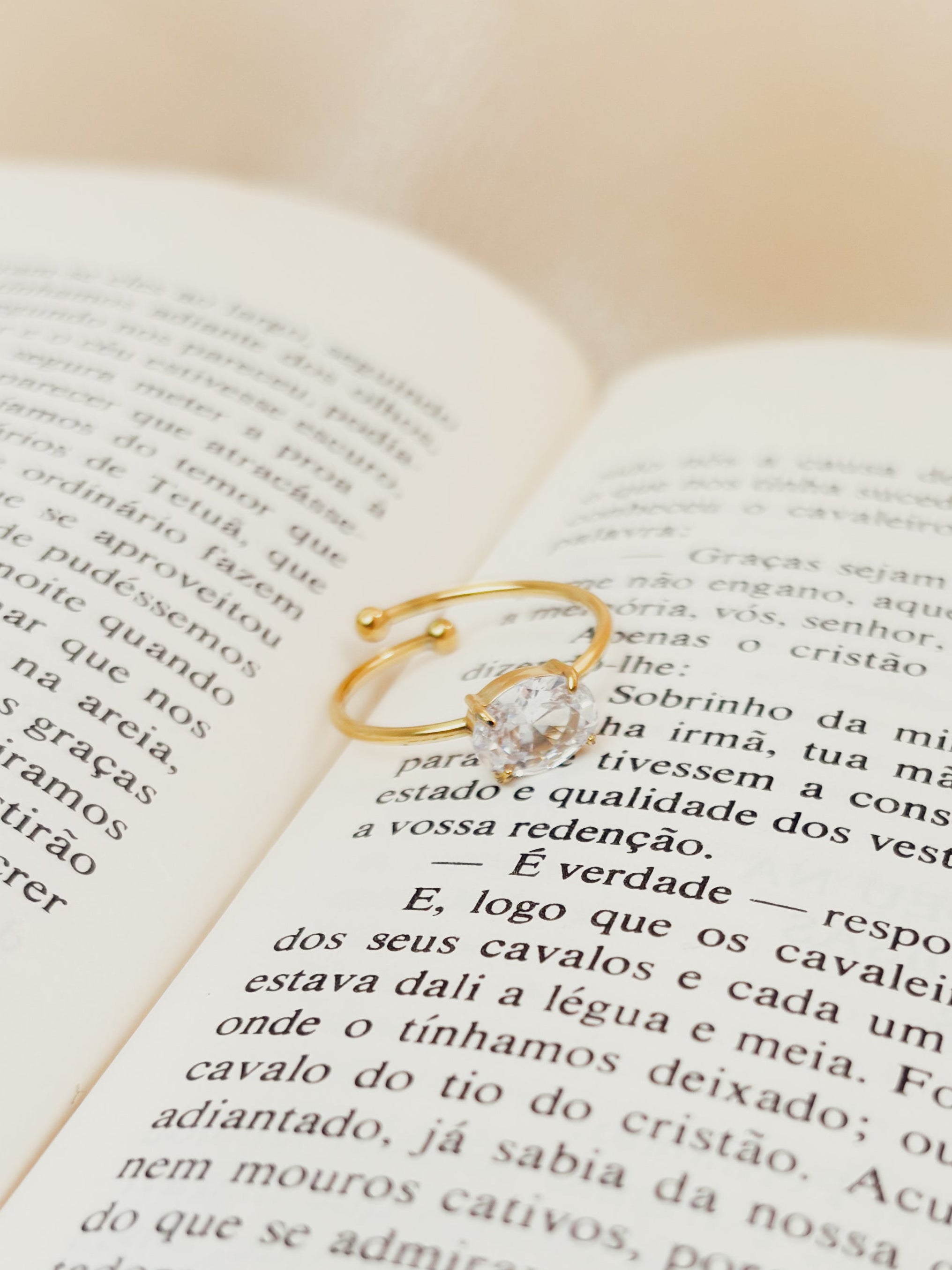 Anel Cyralis - Banhado a Ouro 18K