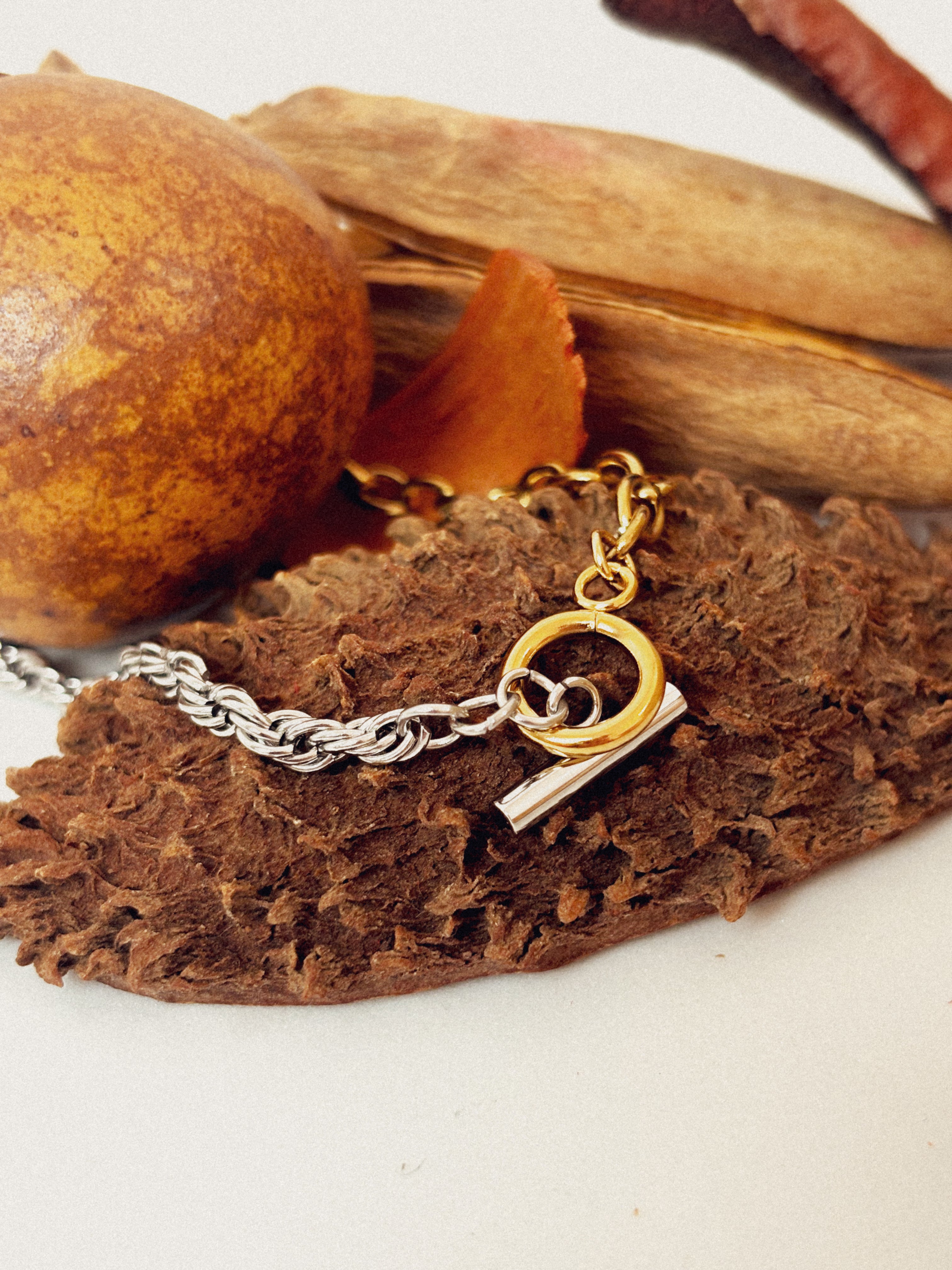 Pulseira Elyonix - Banhado a Ouro 18K