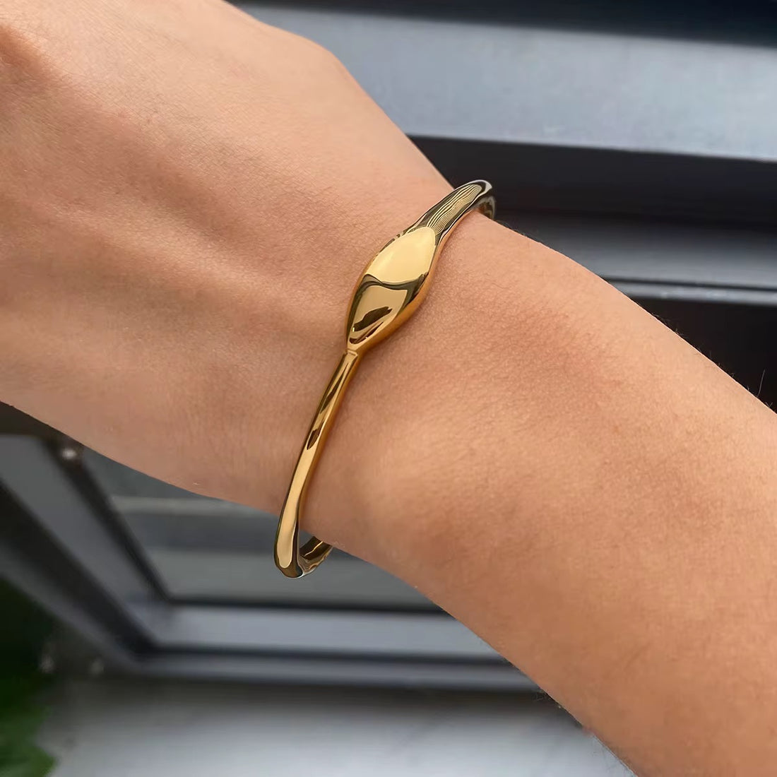 Bracelete Neyora - Banhado a Ouro 18K