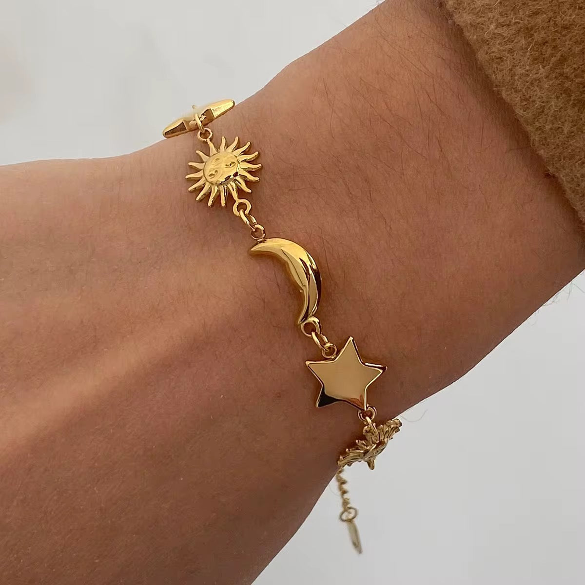 Pulseira Alverine - Banhada a Ouro 18K