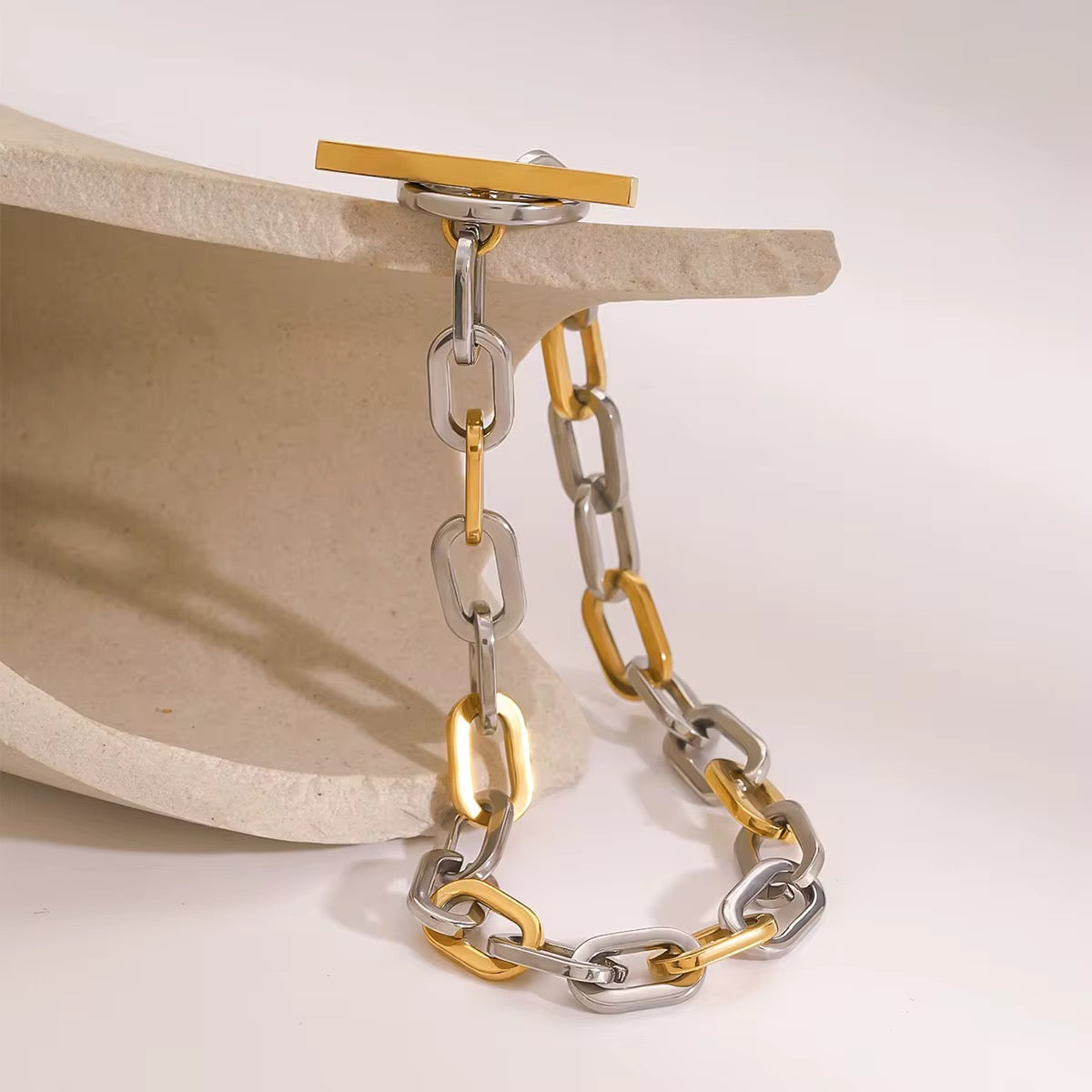 Pulseira Cylara - Banhada a Ouro 18K