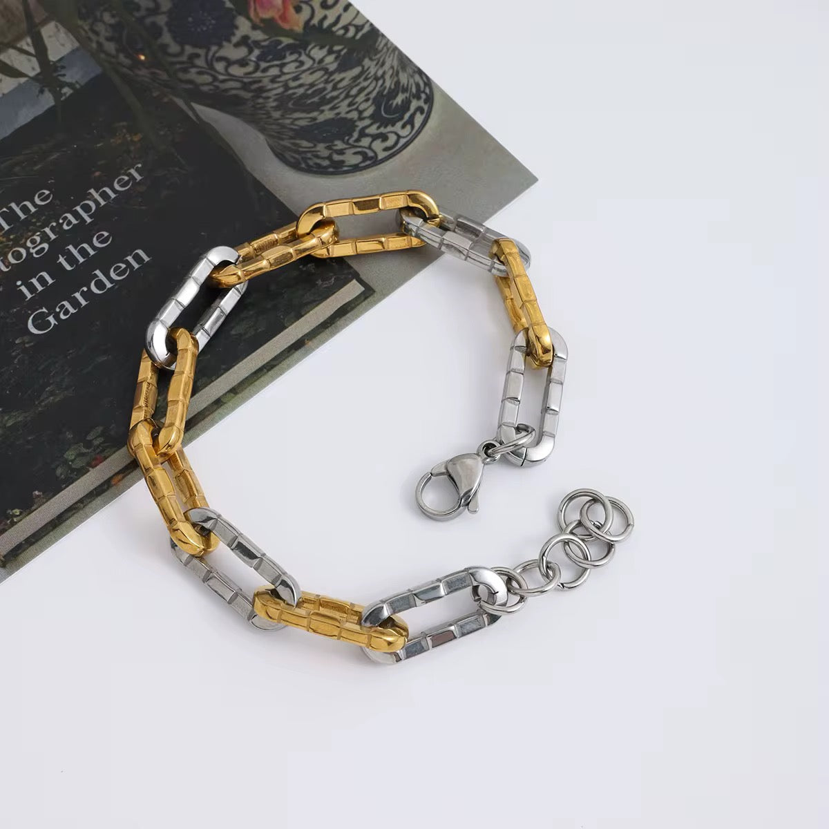 Pulseira Kaelora - Banhada a Ouro 18K