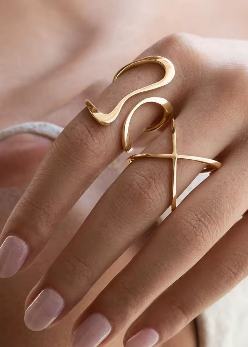 Anel Virelia - Banhado a Ouro 18K