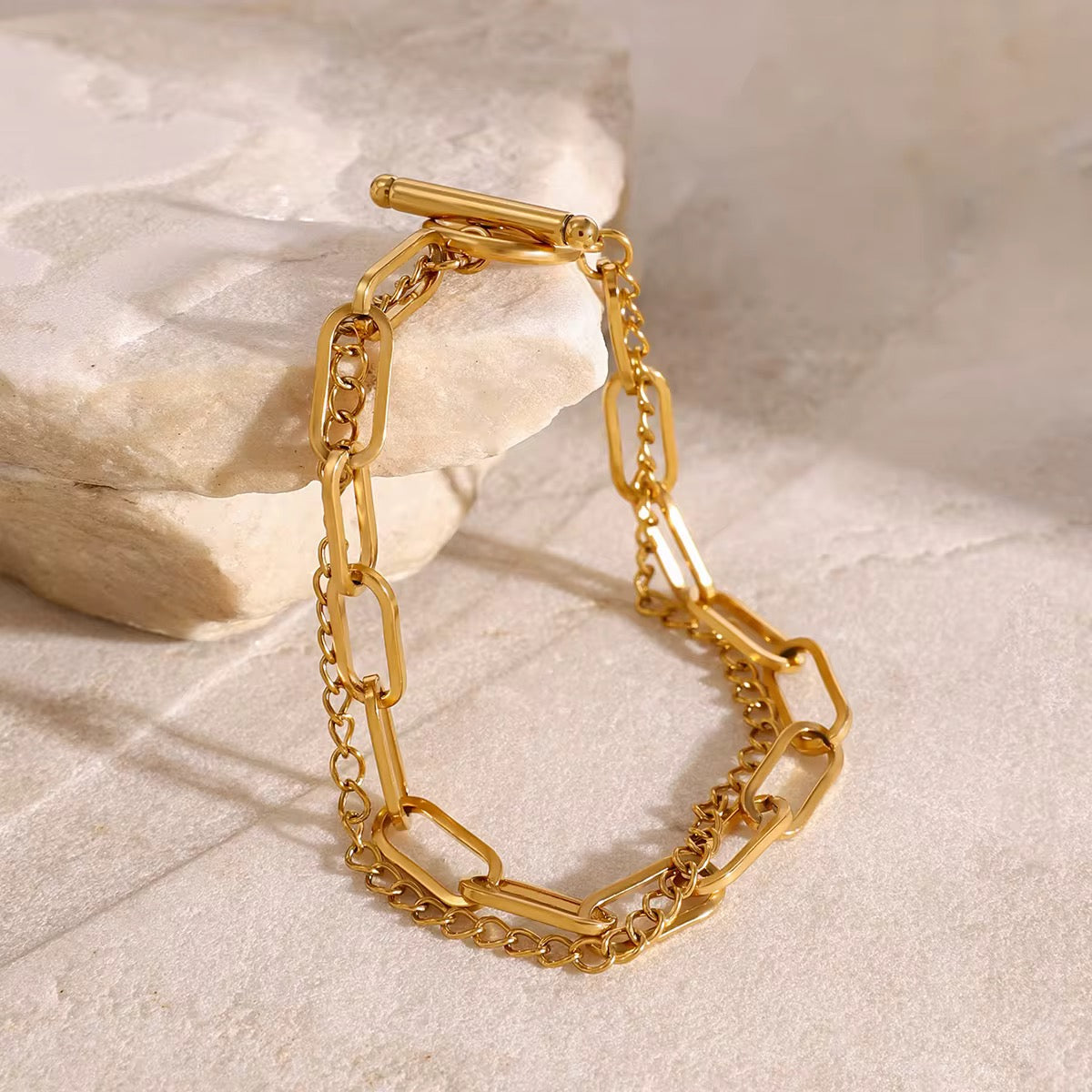 Pulseira Nelyra - Banhada a Ouro 18K