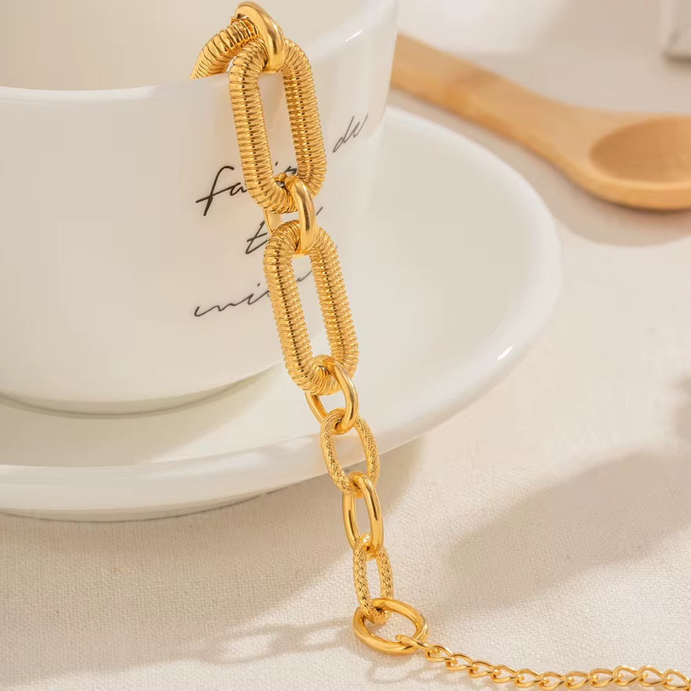 Pulseira Solynor - Banhada a Ouro 18K