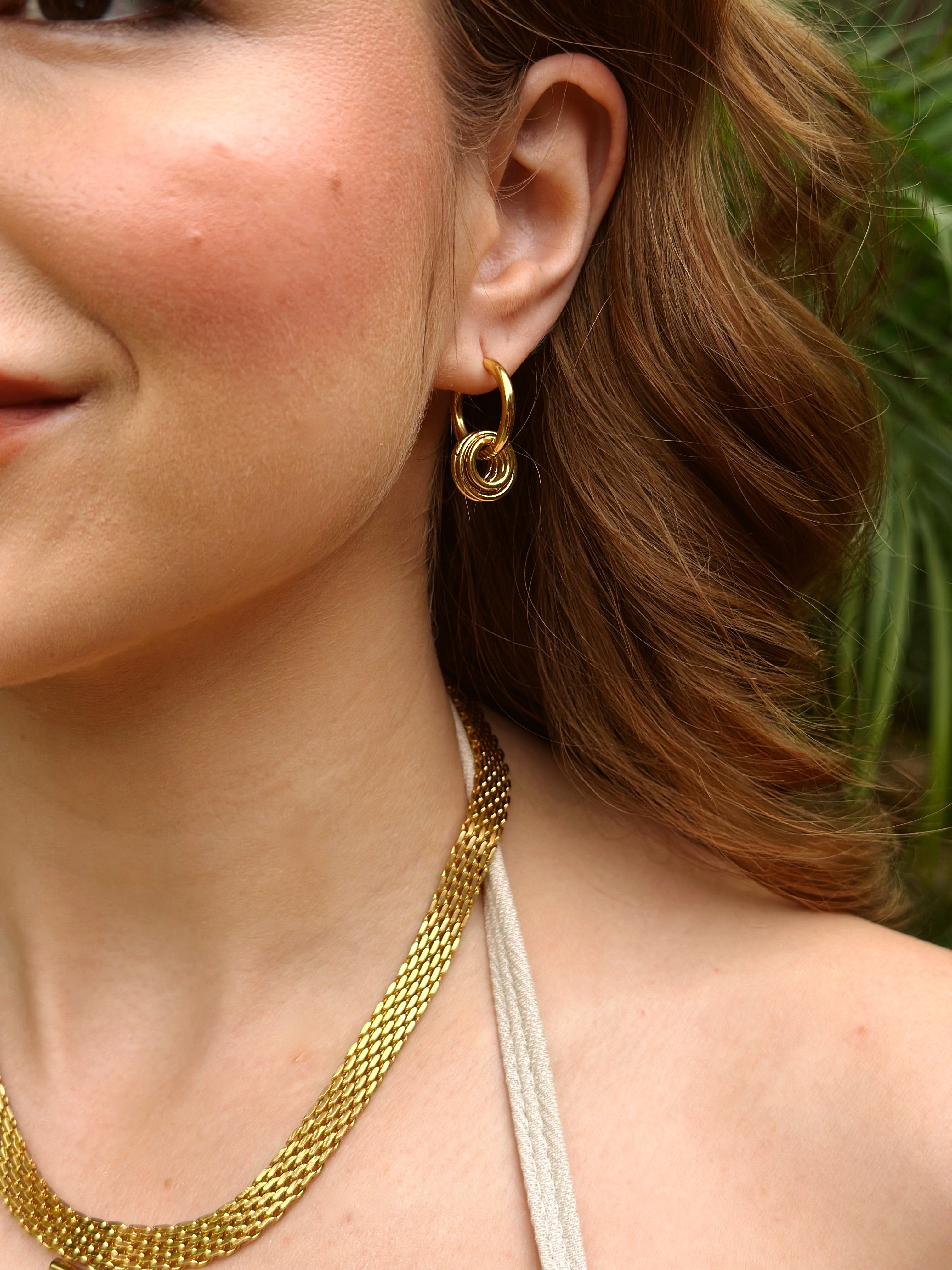 Brinco Elyssor - Banhado a Ouro 18K