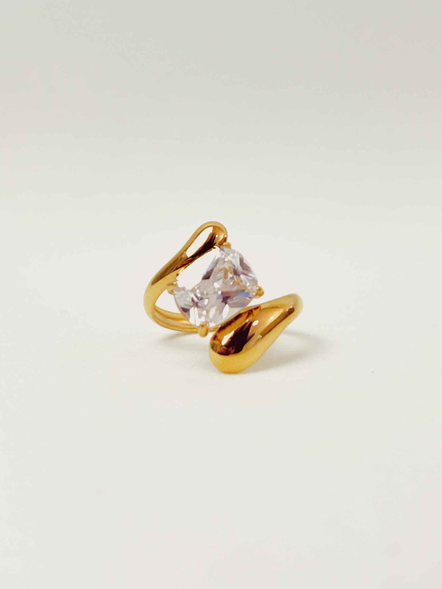 Anel Solyxis - Banhado a Ouro 18K